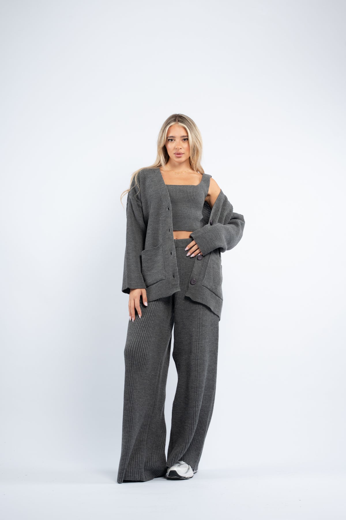 Three- piece wool set