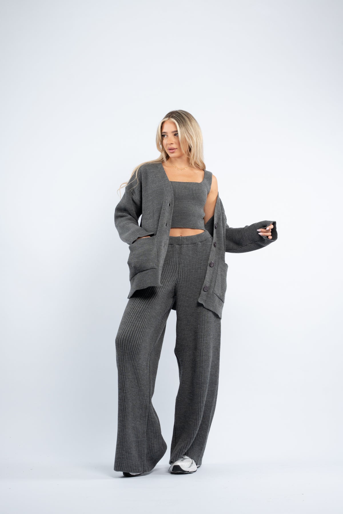 Three- piece wool set