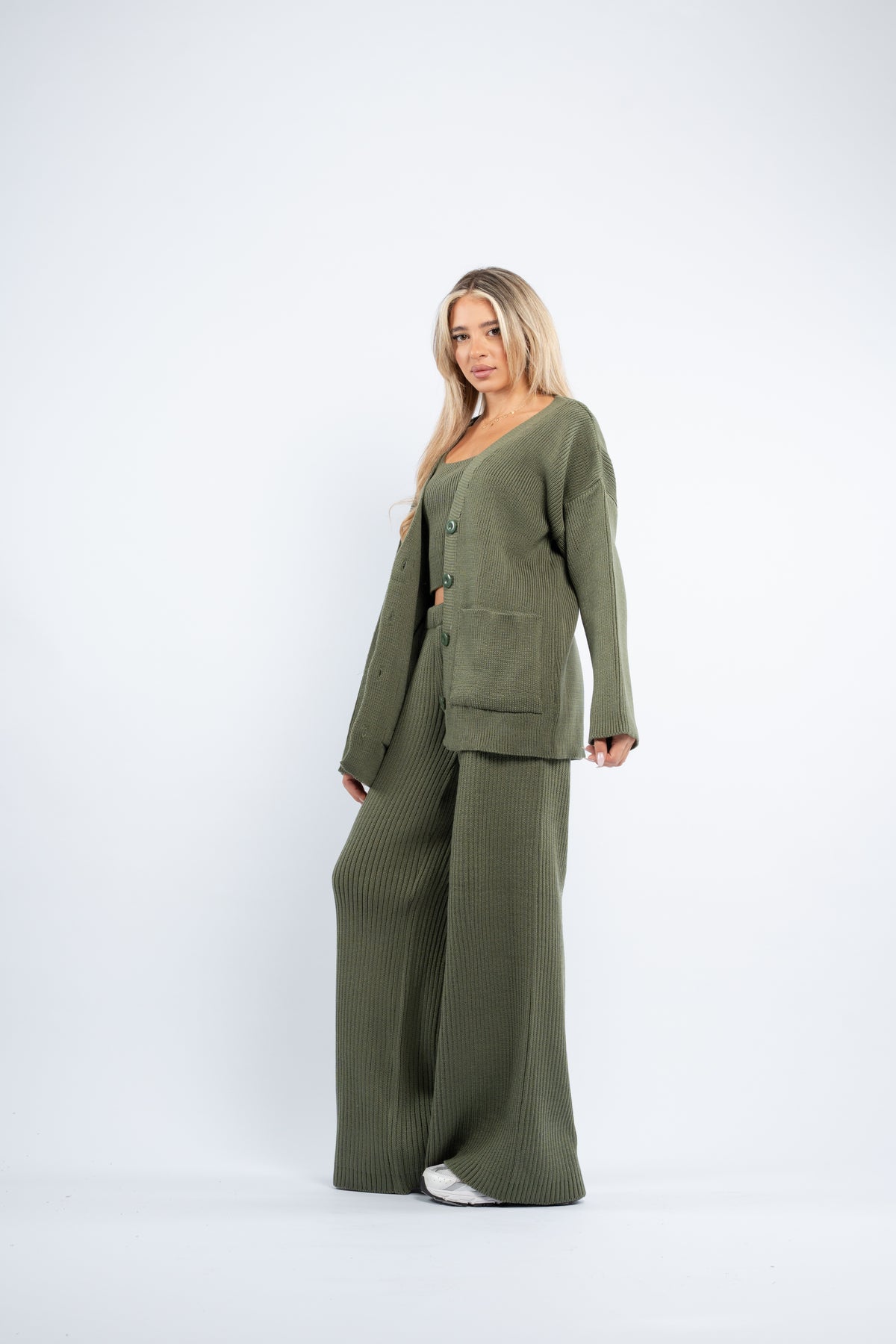 Three- piece wool set