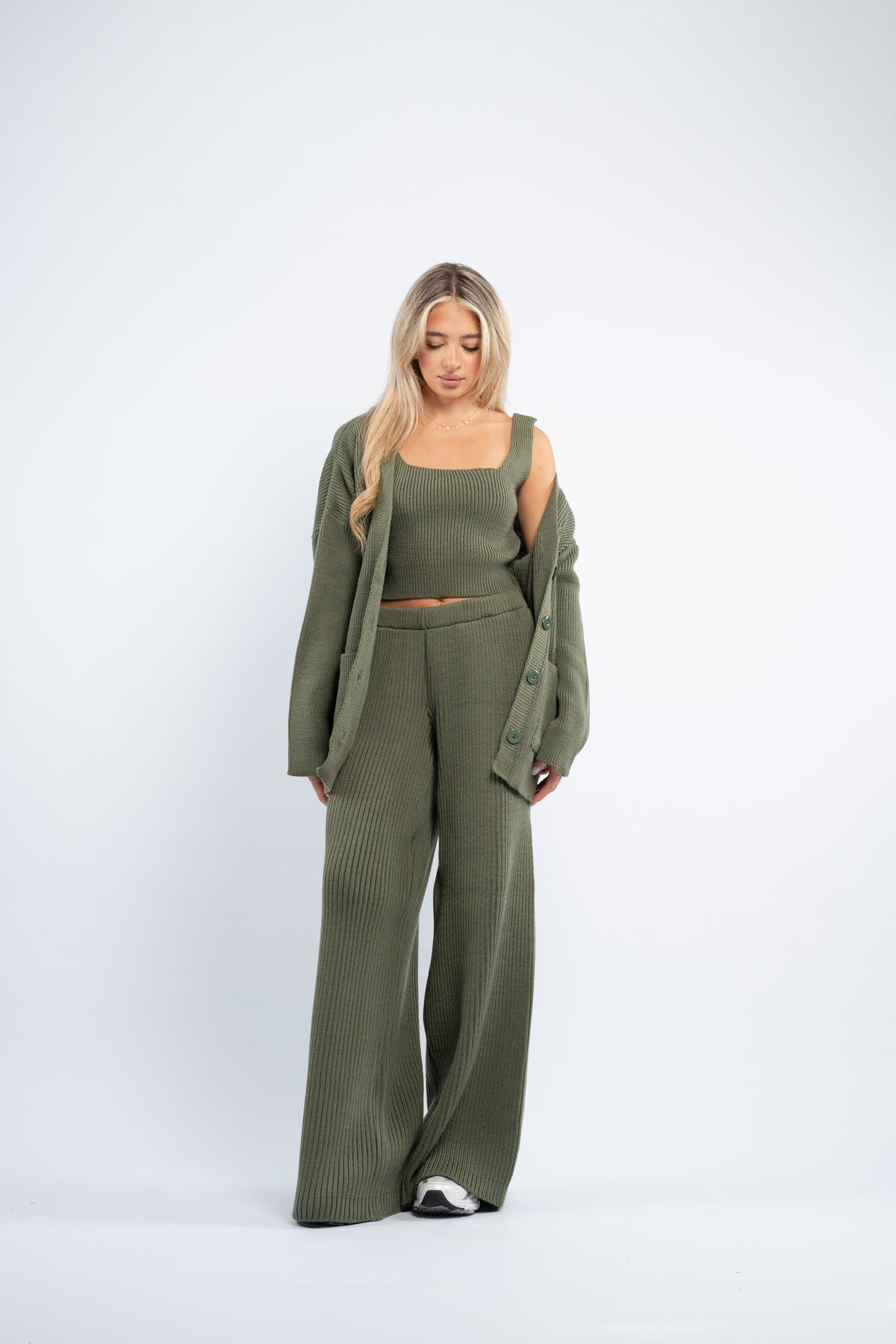 Three- piece wool set