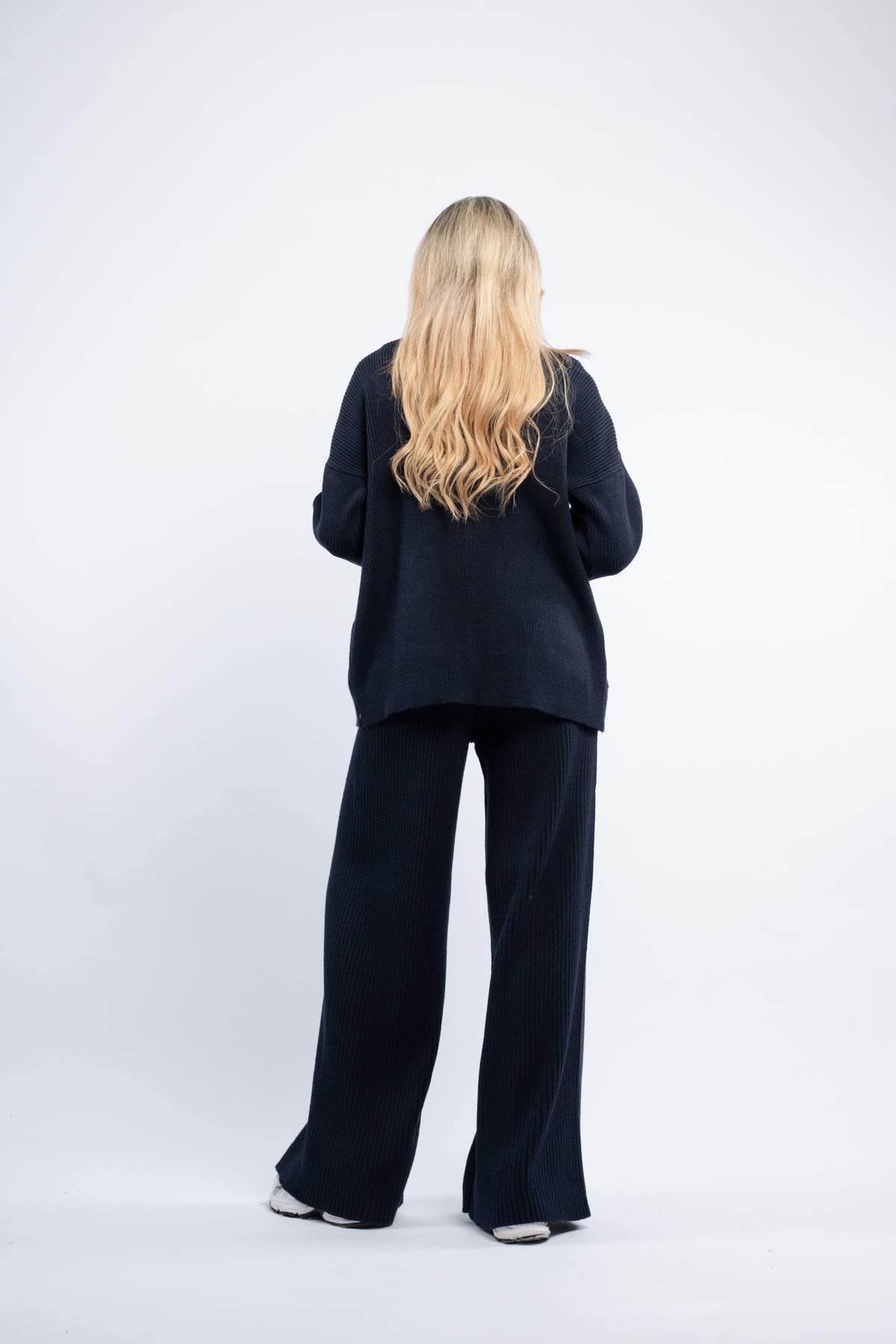 Three- piece wool set