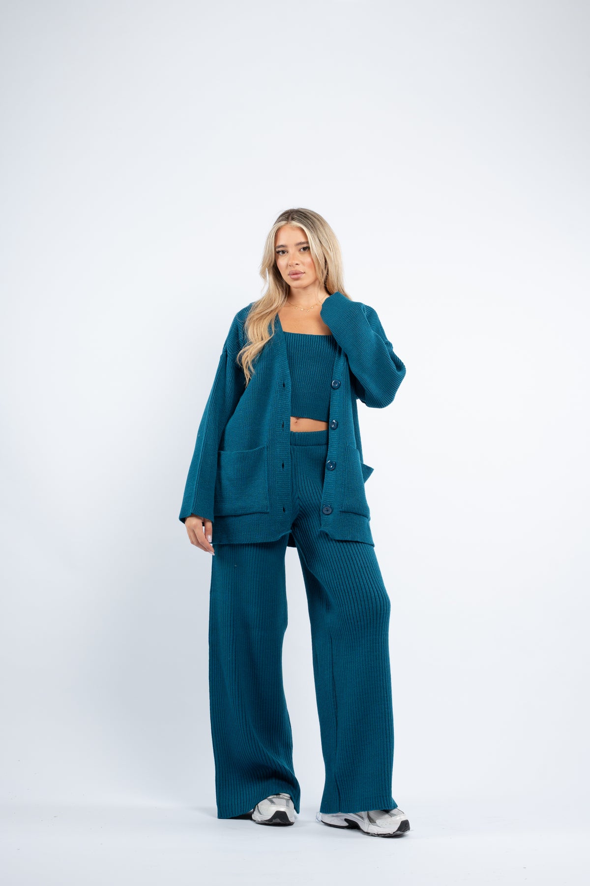 Three- piece wool set
