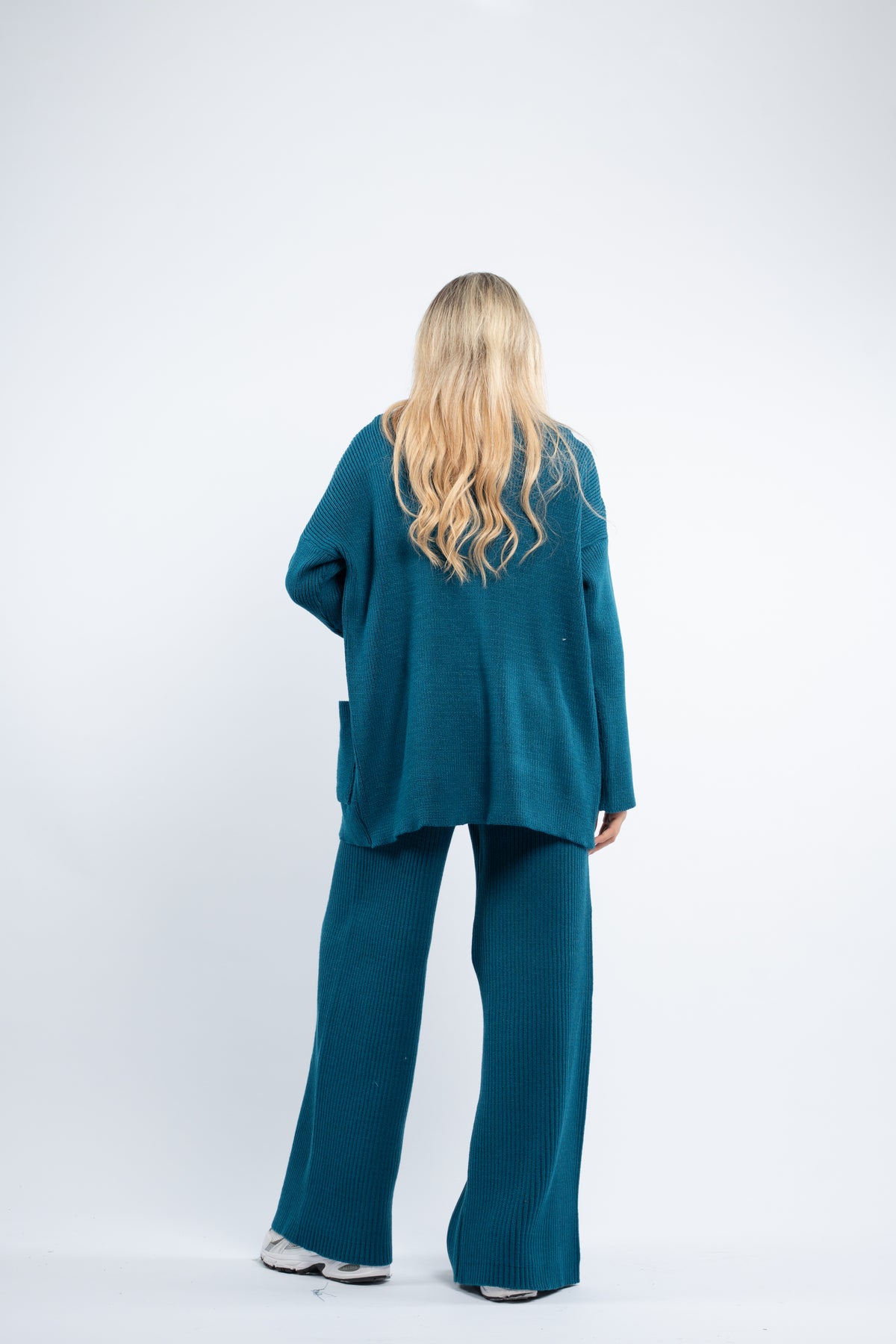 Three- piece wool set