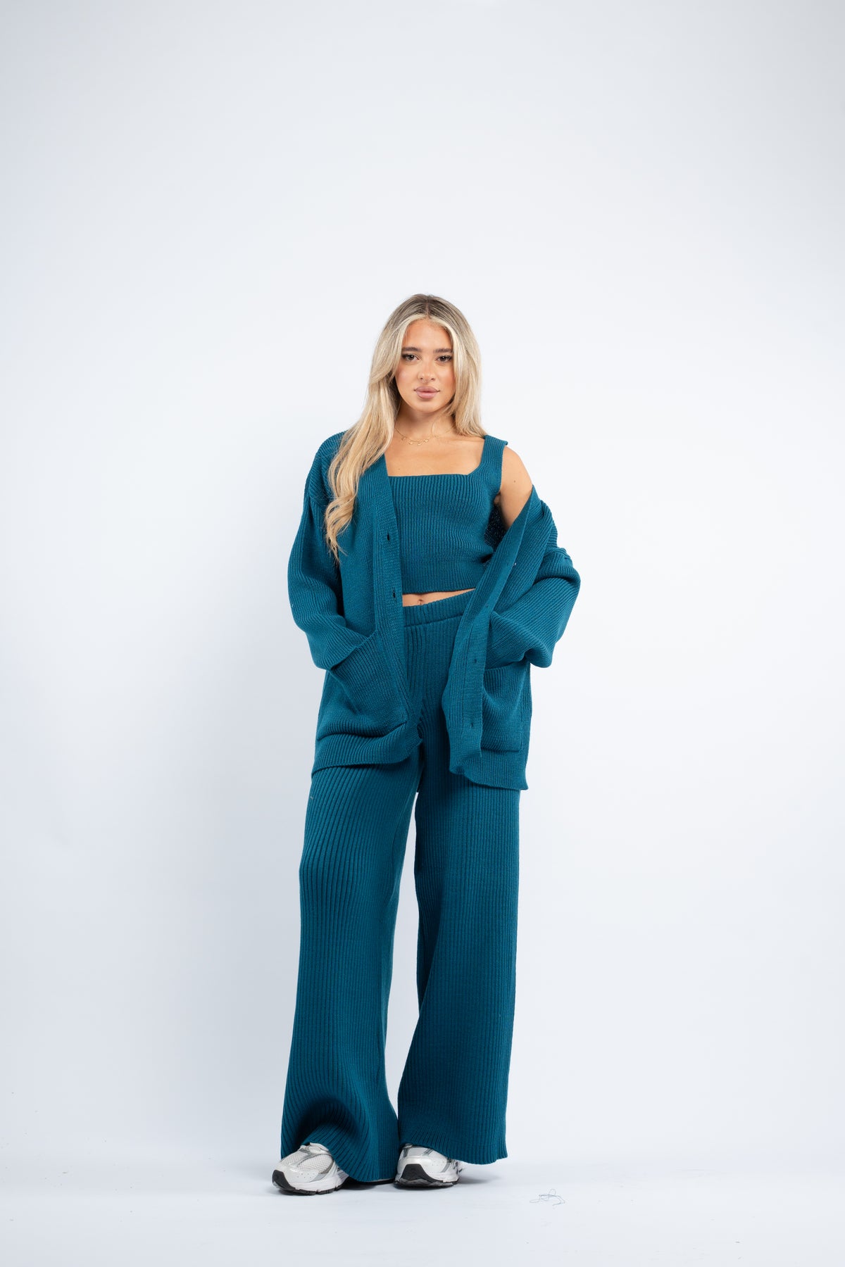 Three- piece wool set