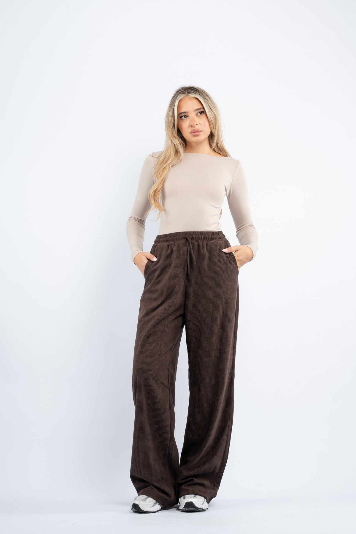 Ribbed corduroy pants