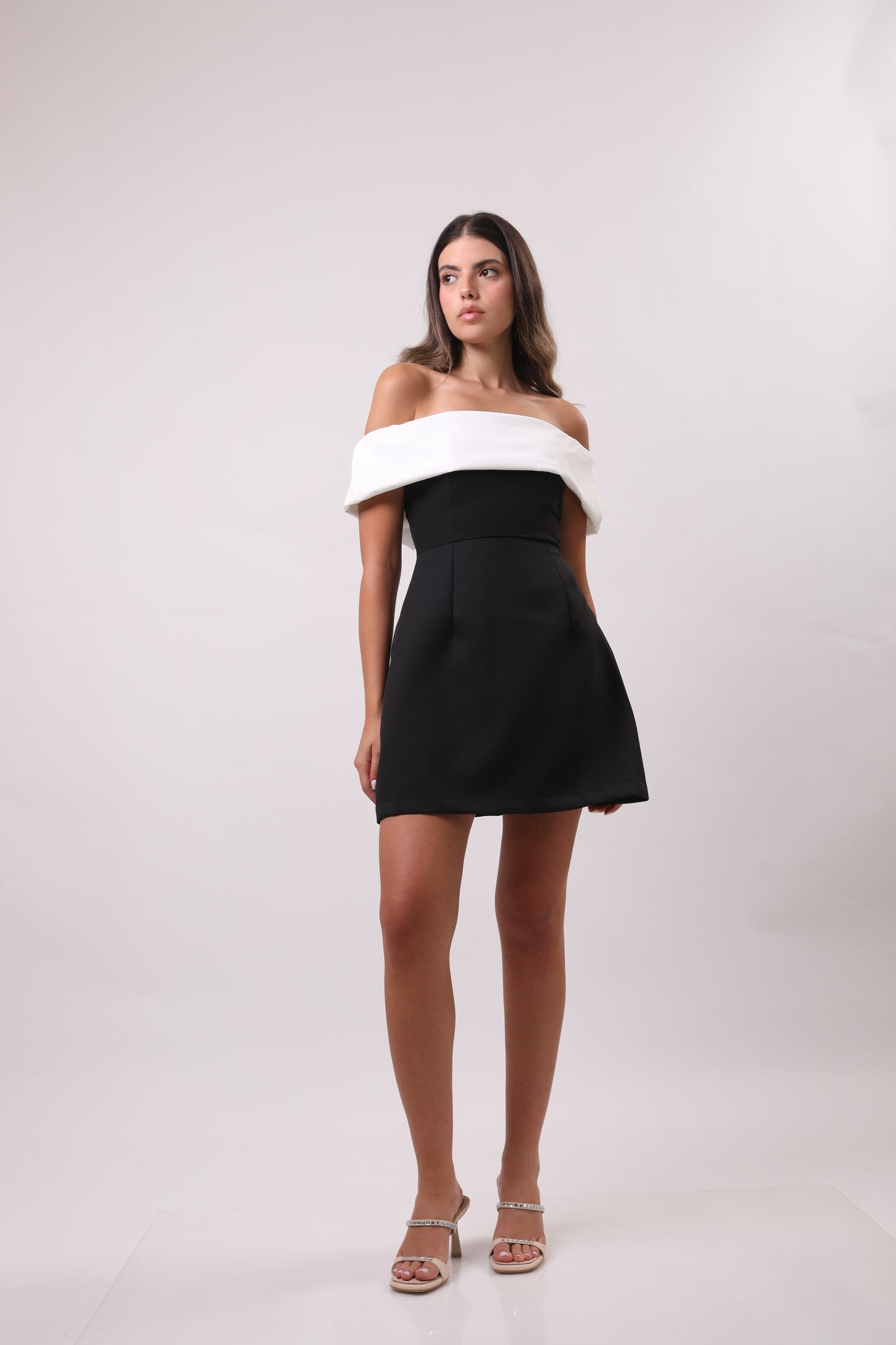 Mini contrast dress