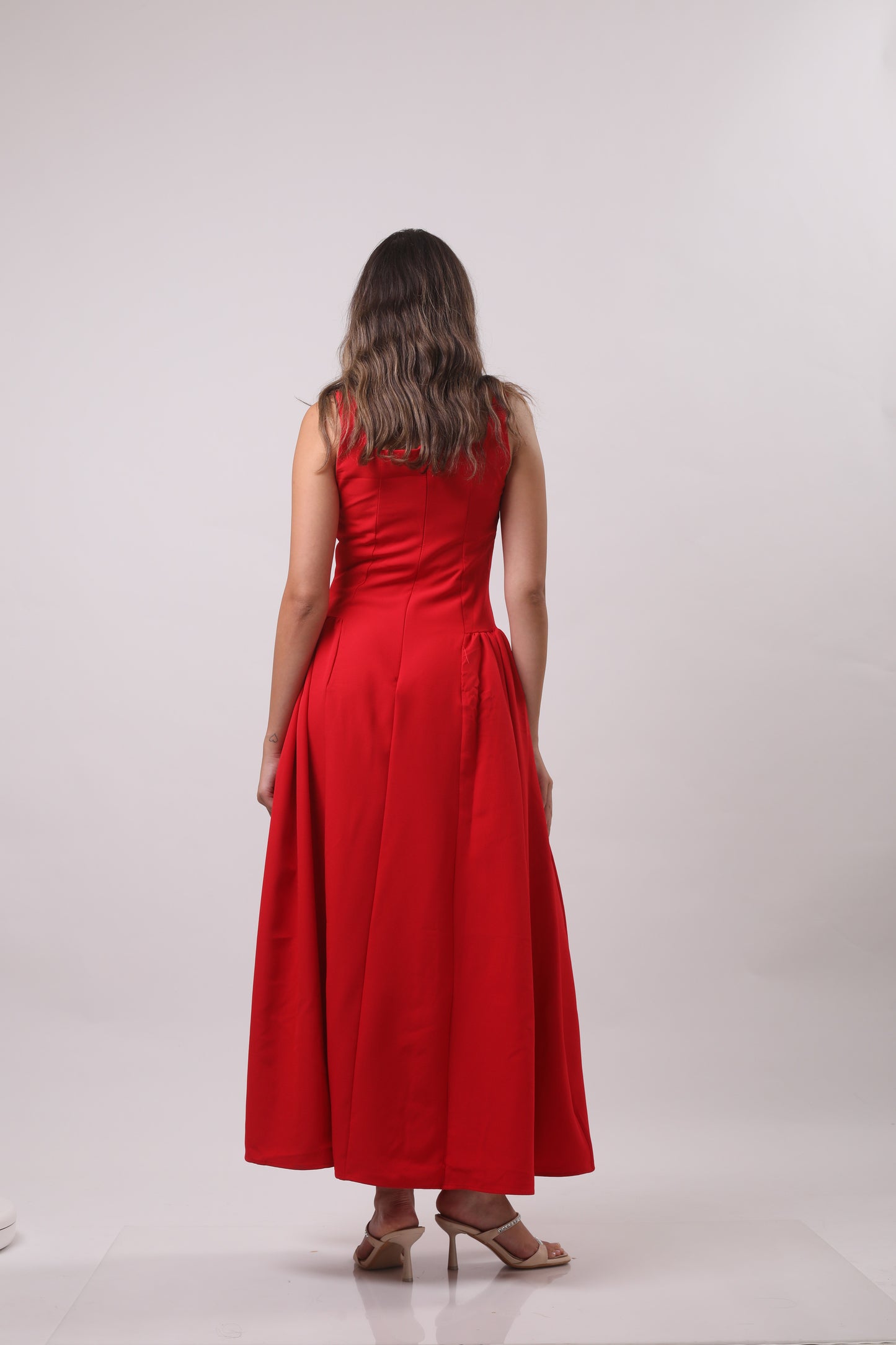 Waist fitted midi dress
