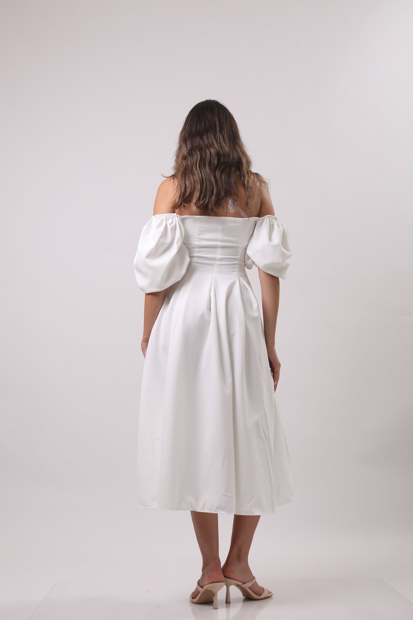 Puff sleeve dress