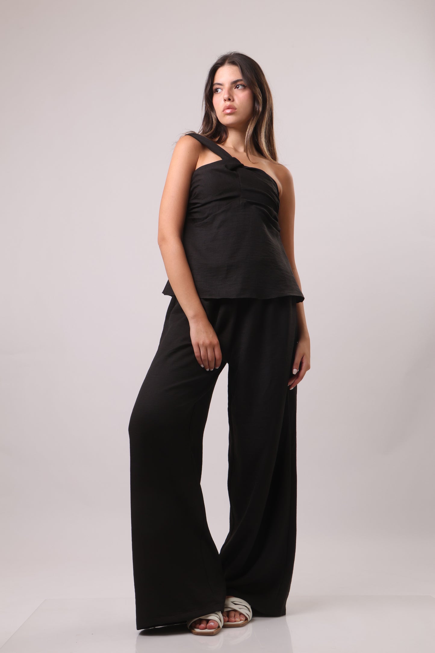 Asymmetrical shoulder linen set