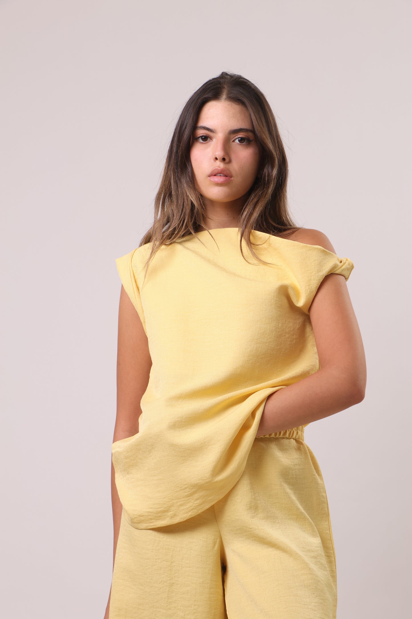 Off shoulder sleeve linen set