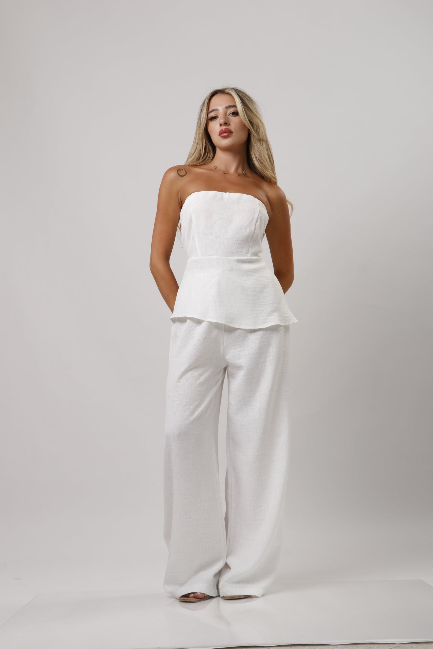 Strapless ruffle linen set