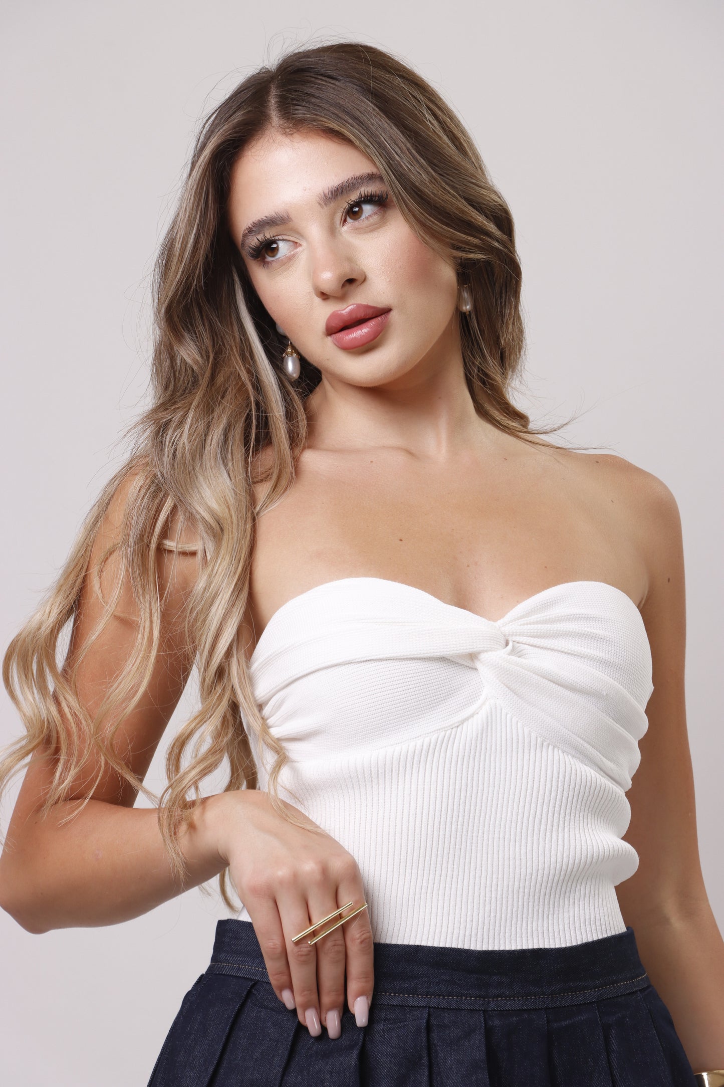 Strapless rib front knot top