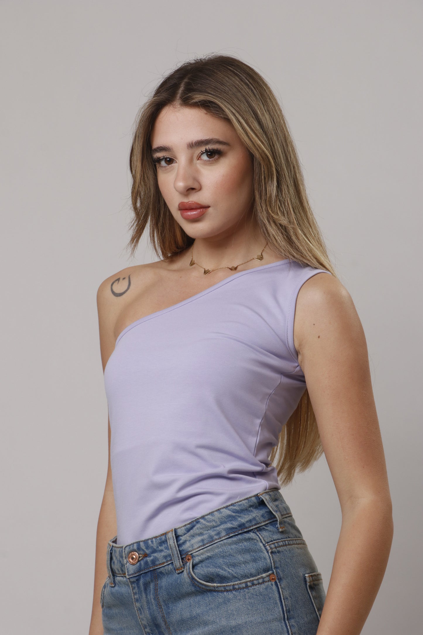 One shoulder top