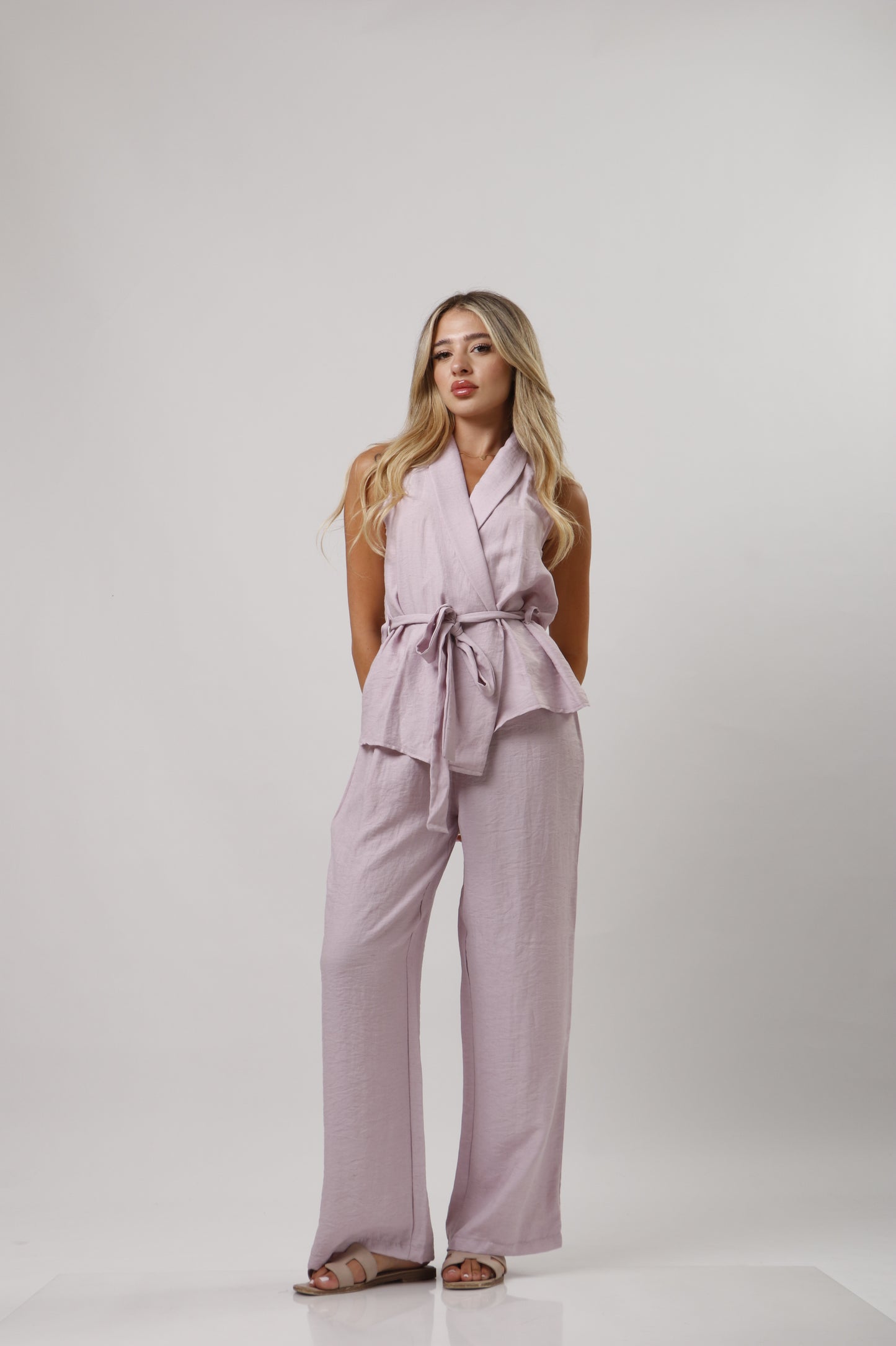 Linen set with belt