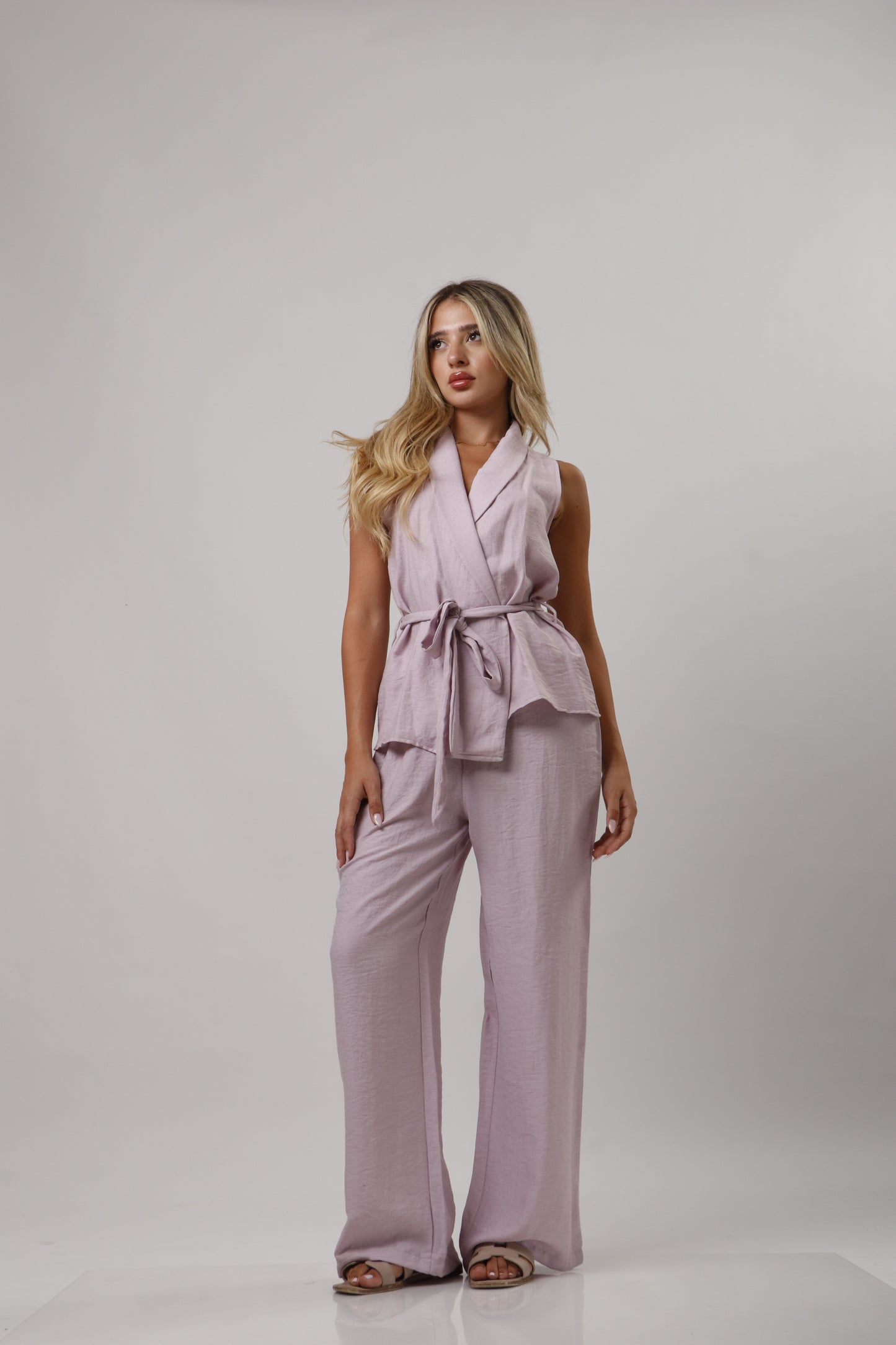Linen set with belt