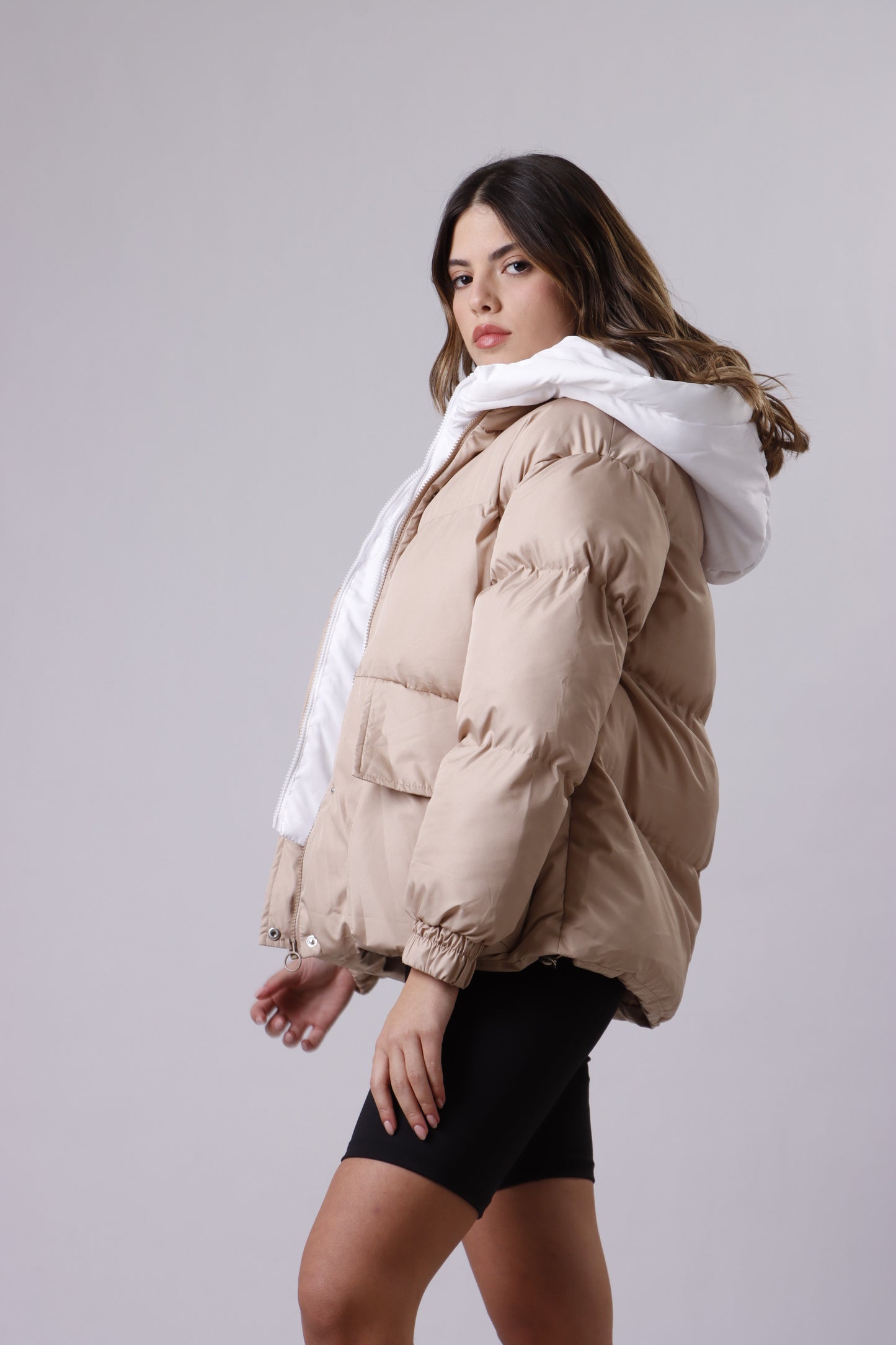 Sporty beige puffer jacket