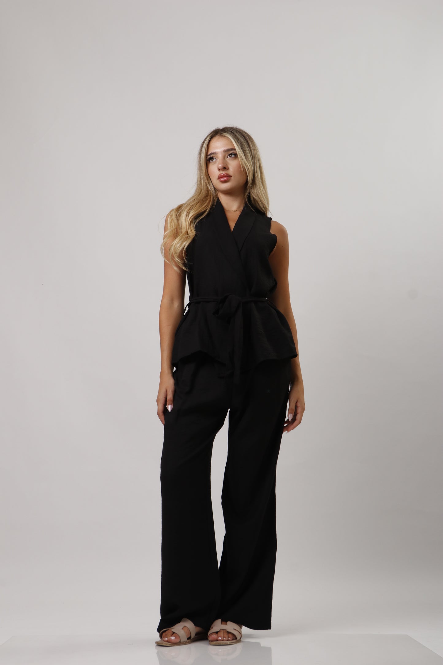 Linen set with belt