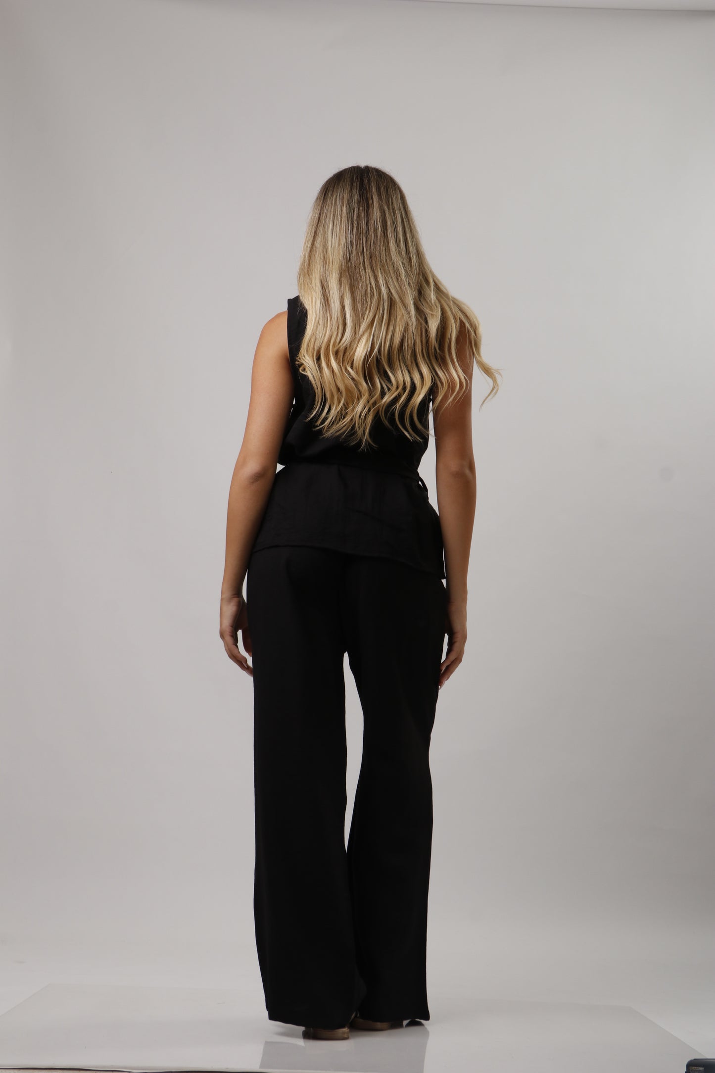 Linen set with belt