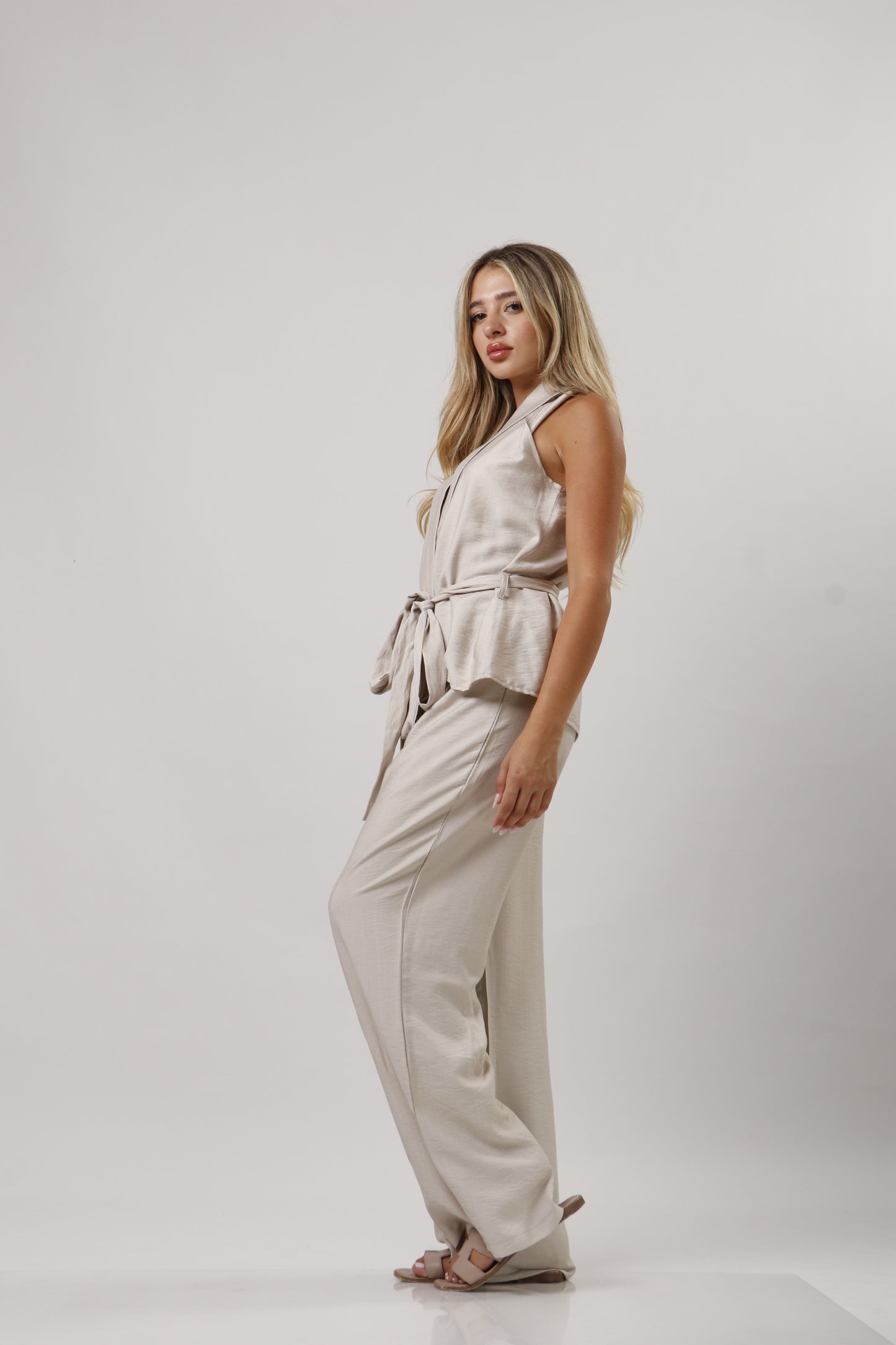 Linen set with belt