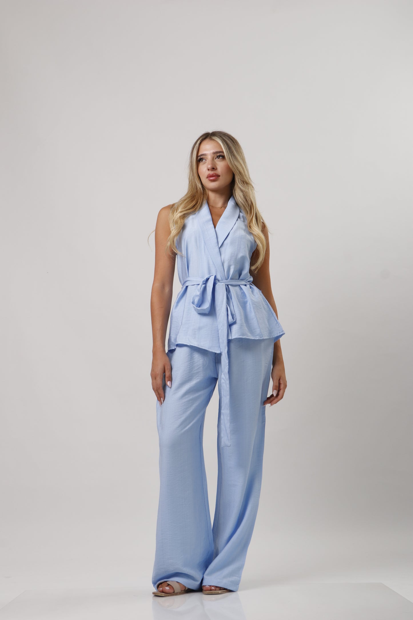 Linen set with belt