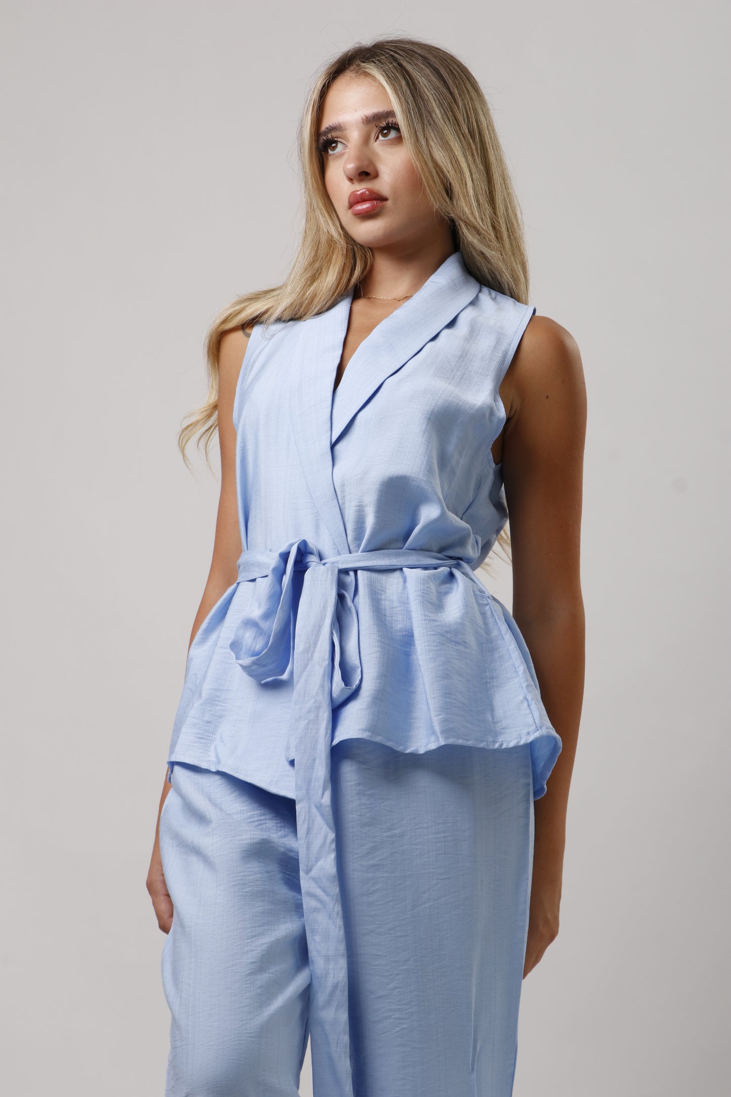 Linen set with belt