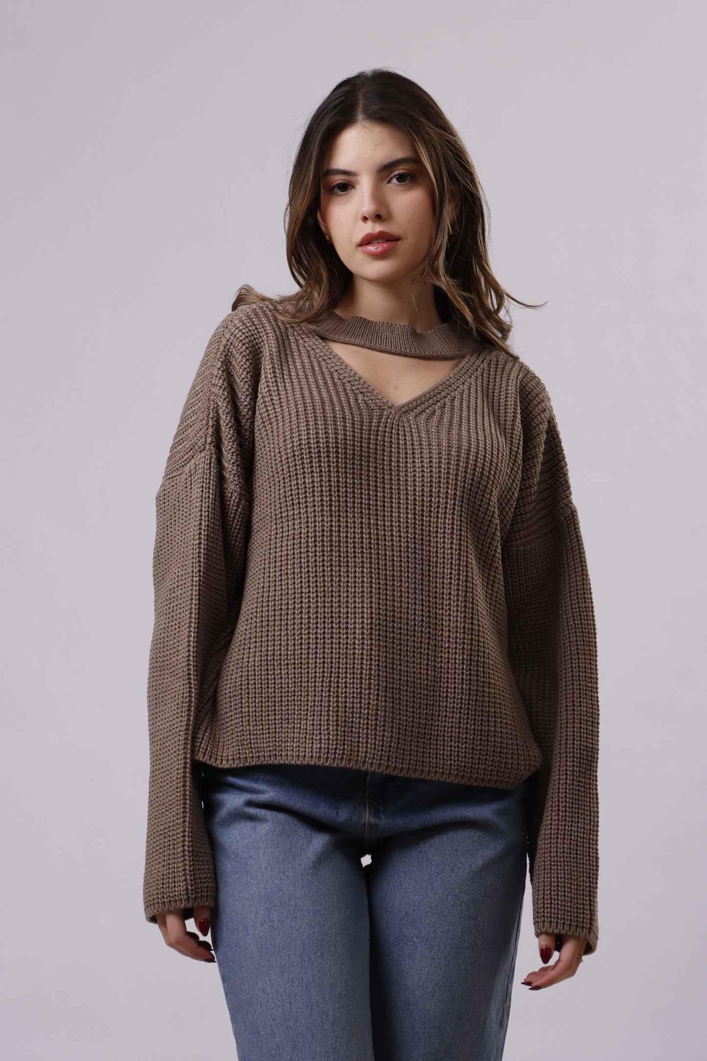 Triangle neckline wool top