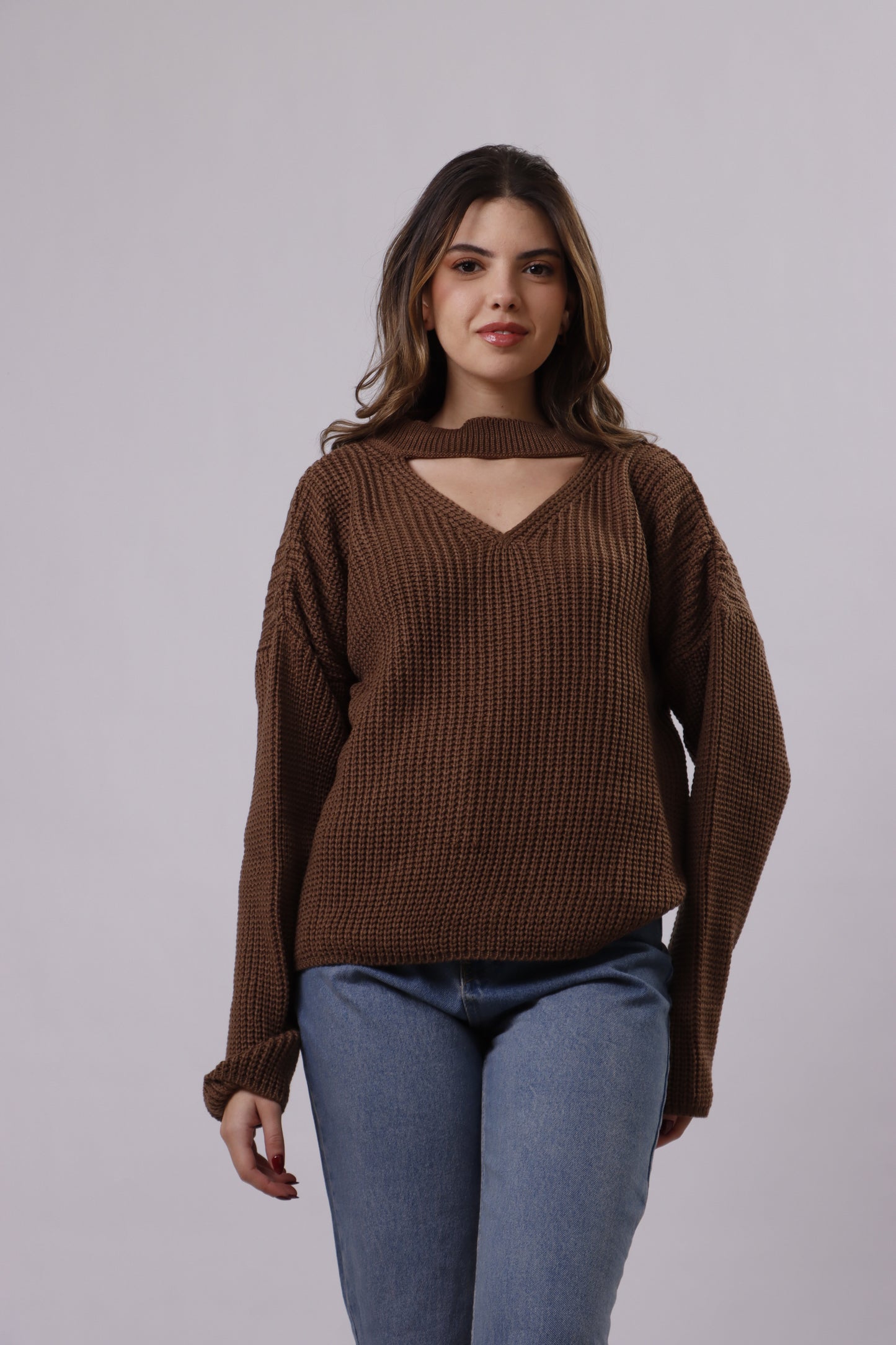 Triangle neckline wool top
