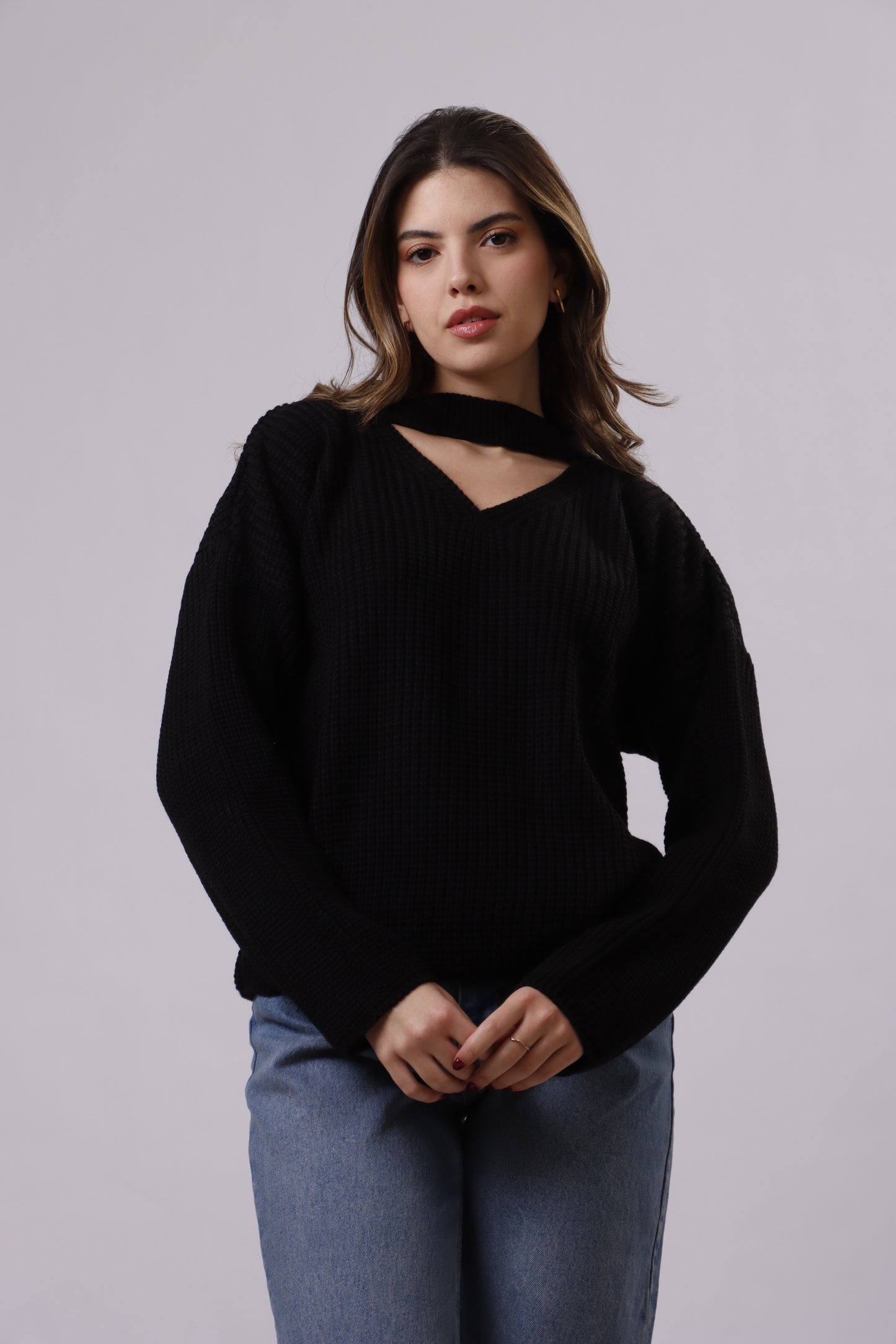 Triangle neckline wool top