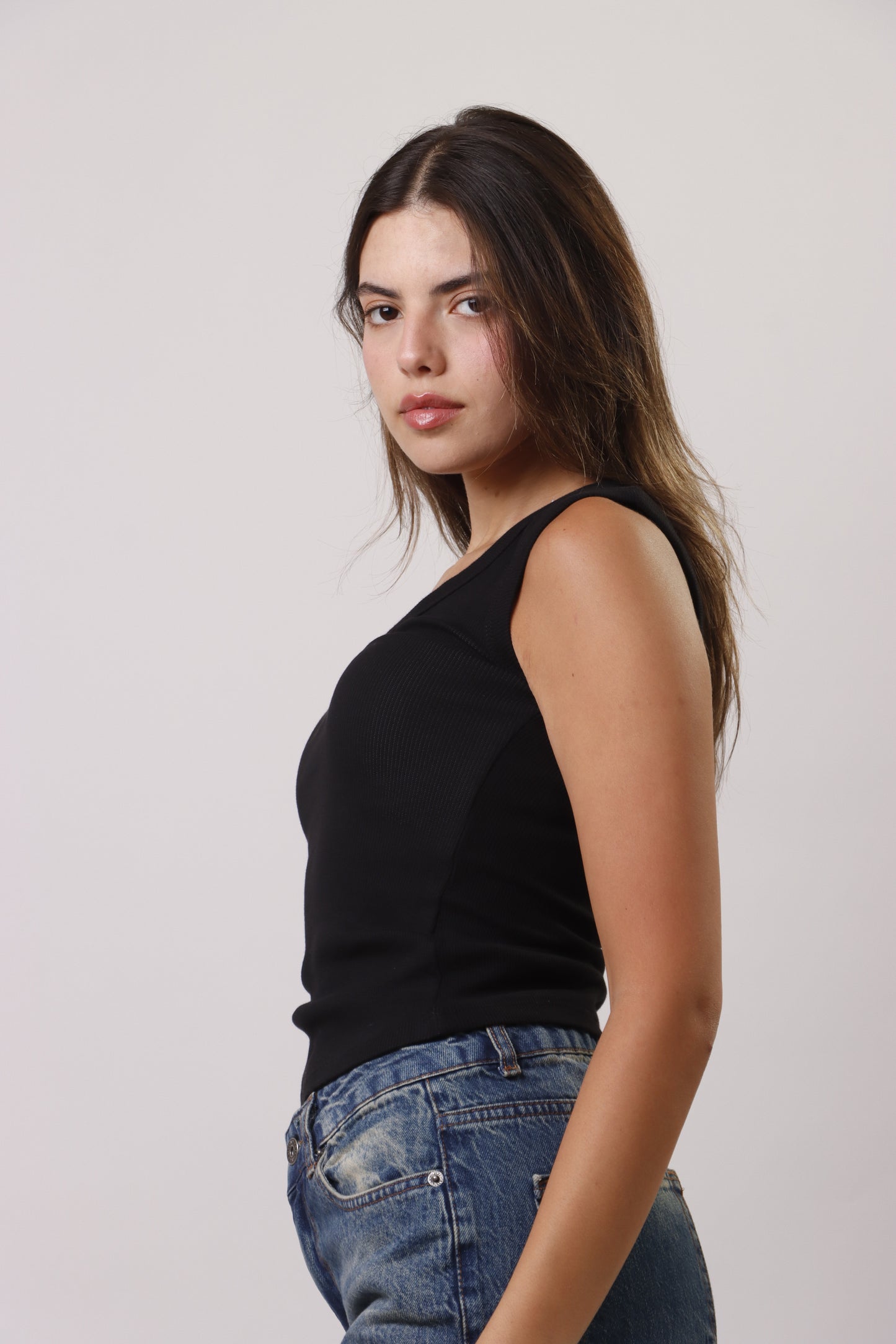 V neck ribbed shirt