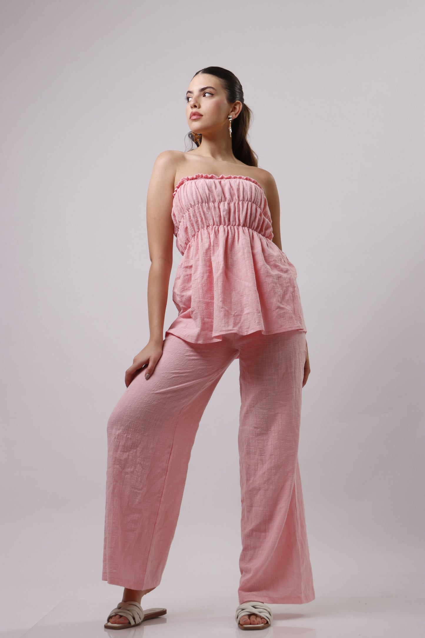 Eloise set