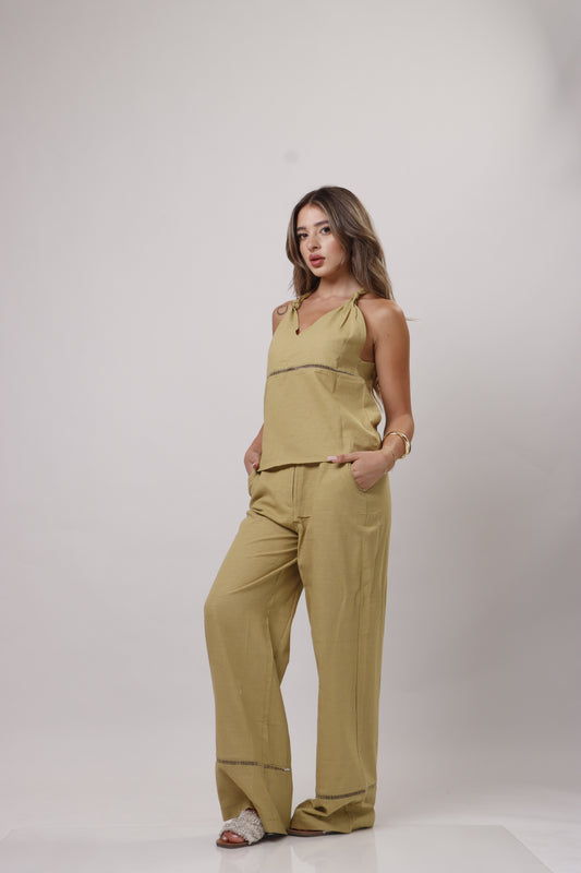 Two piece pistachio set