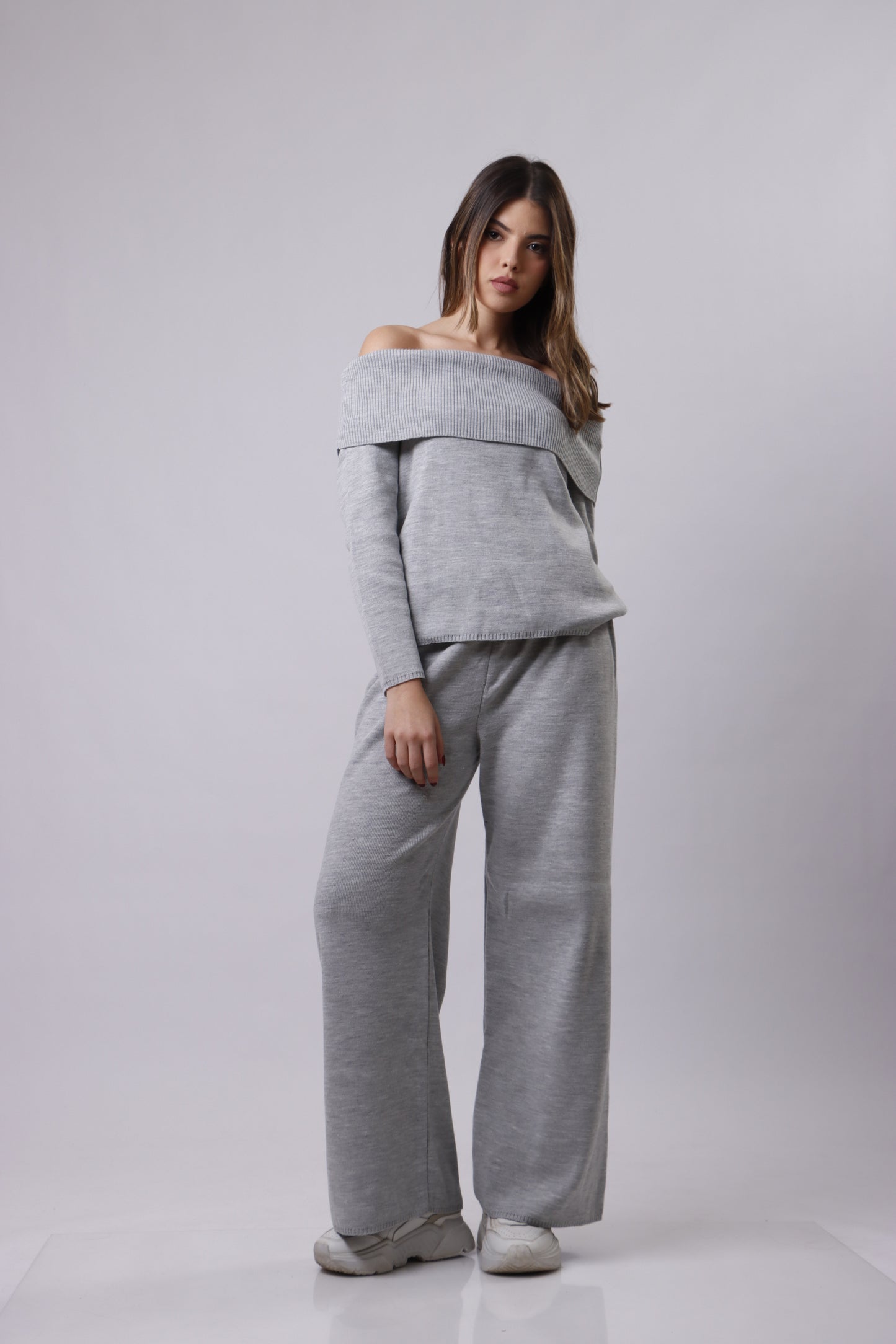 Off shoulder knit set