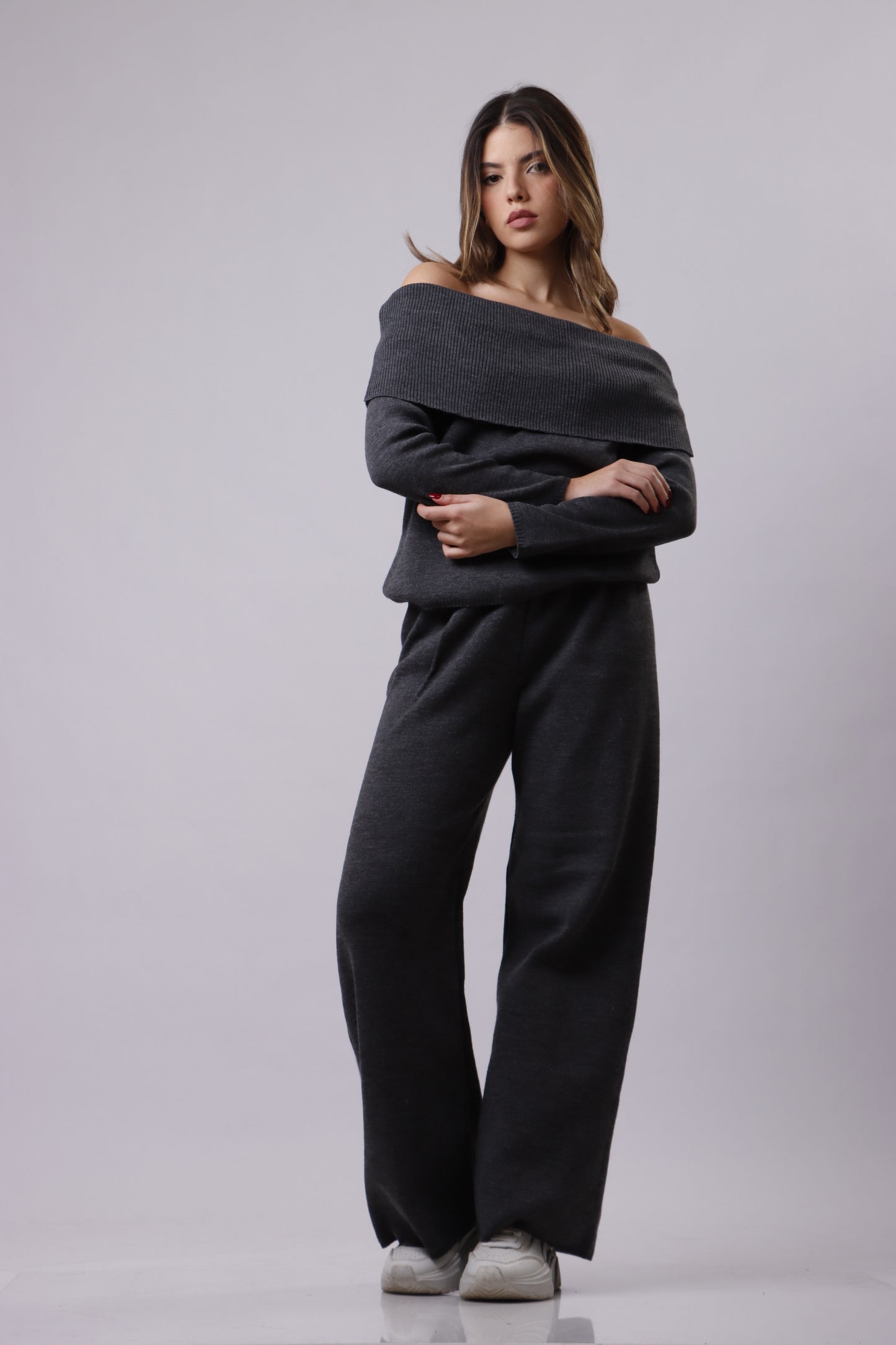 Off shoulder knit set