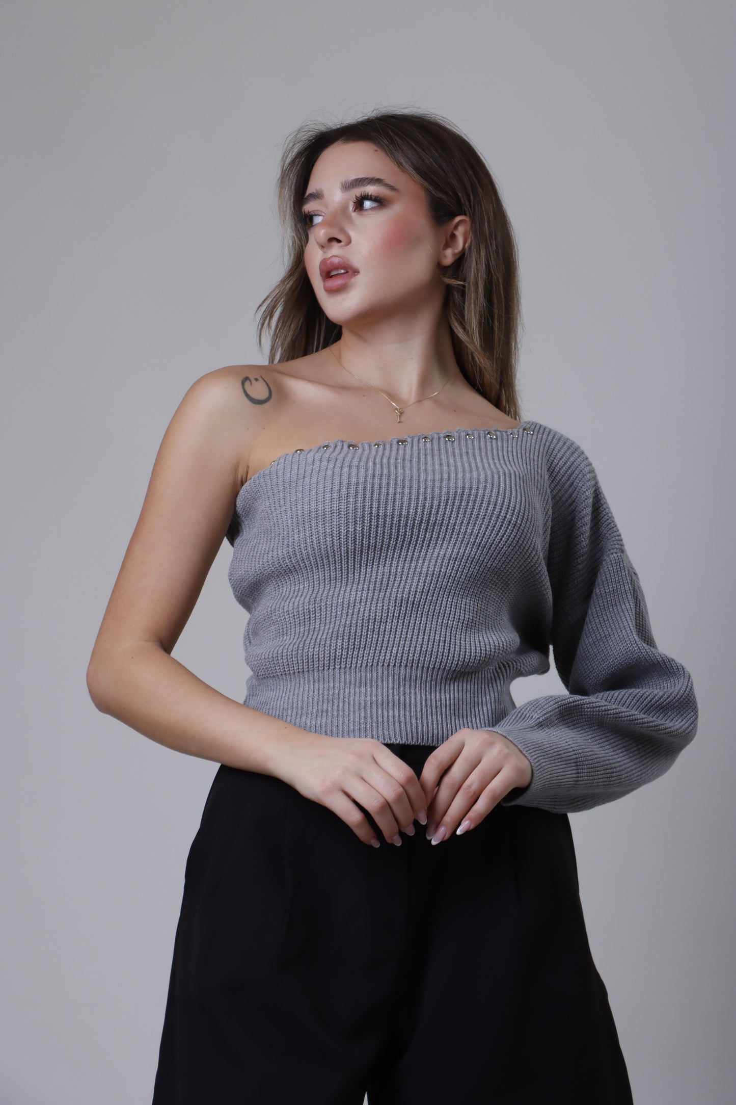 One shoulder wool top