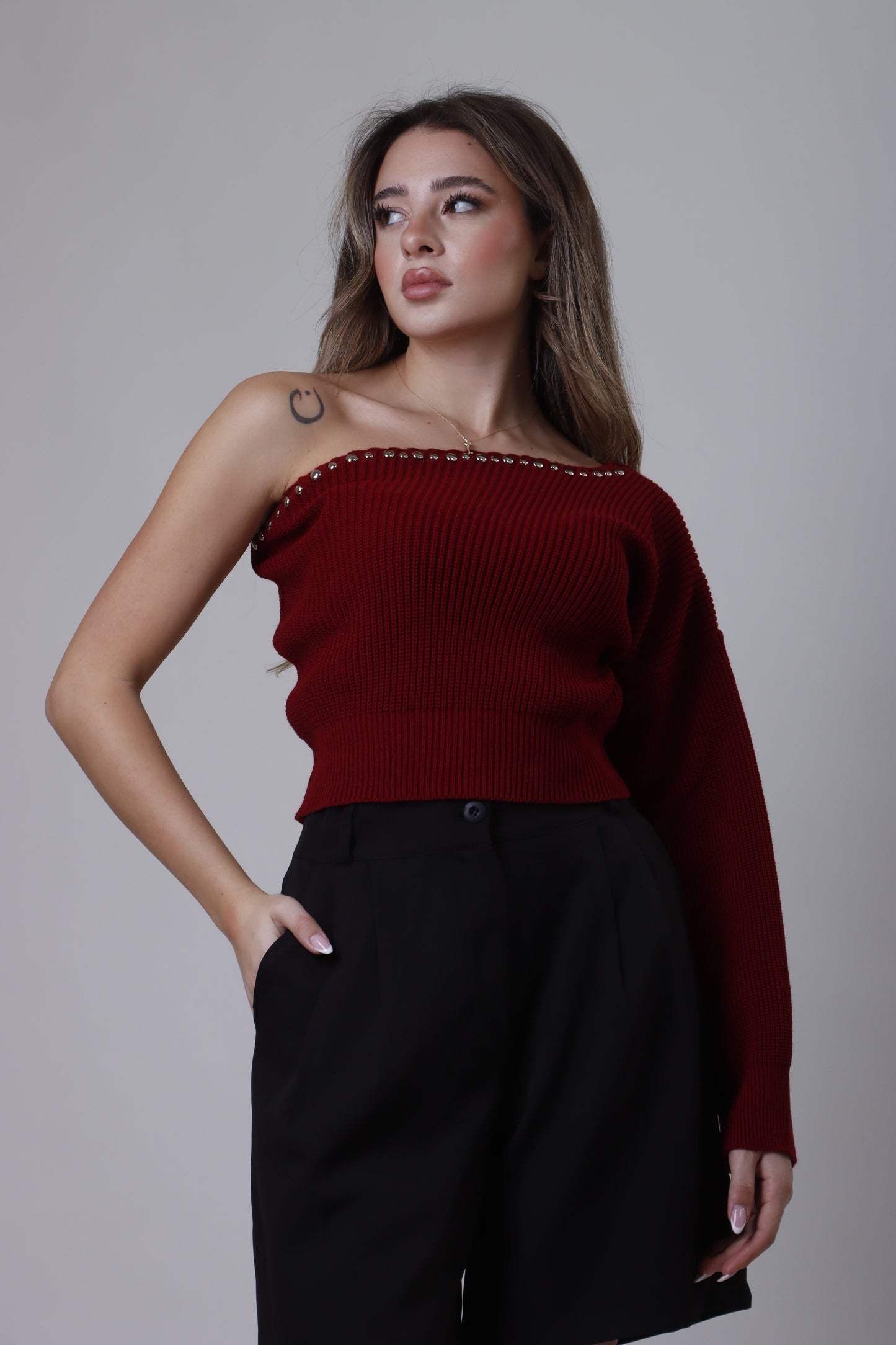 One shoulder wool top