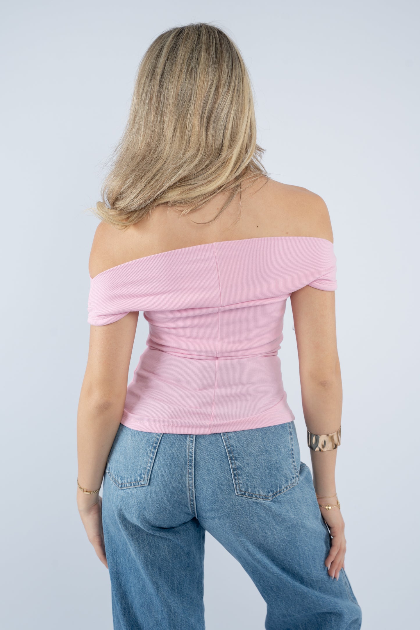 Frame rib top