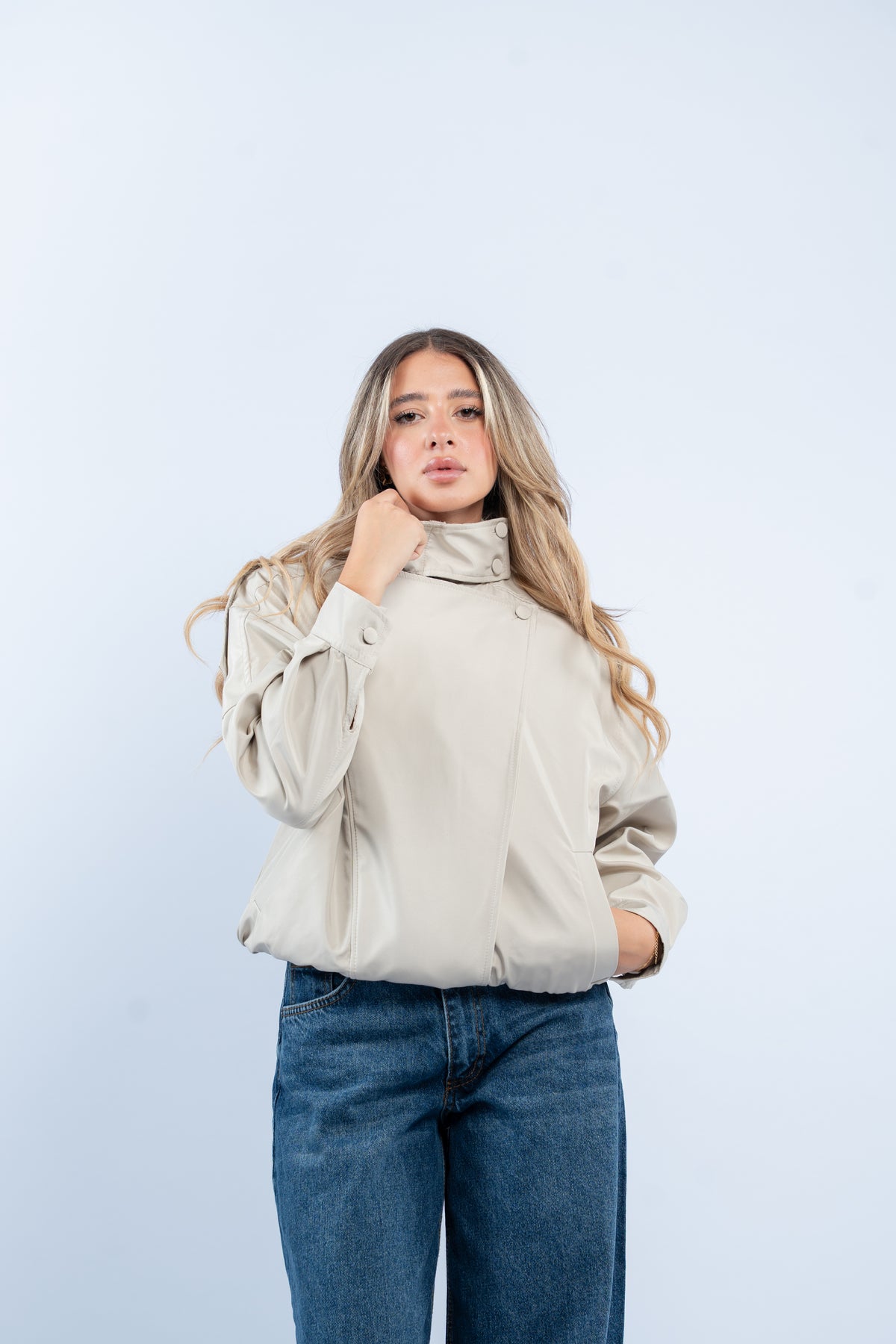 Zip- up collar jacket