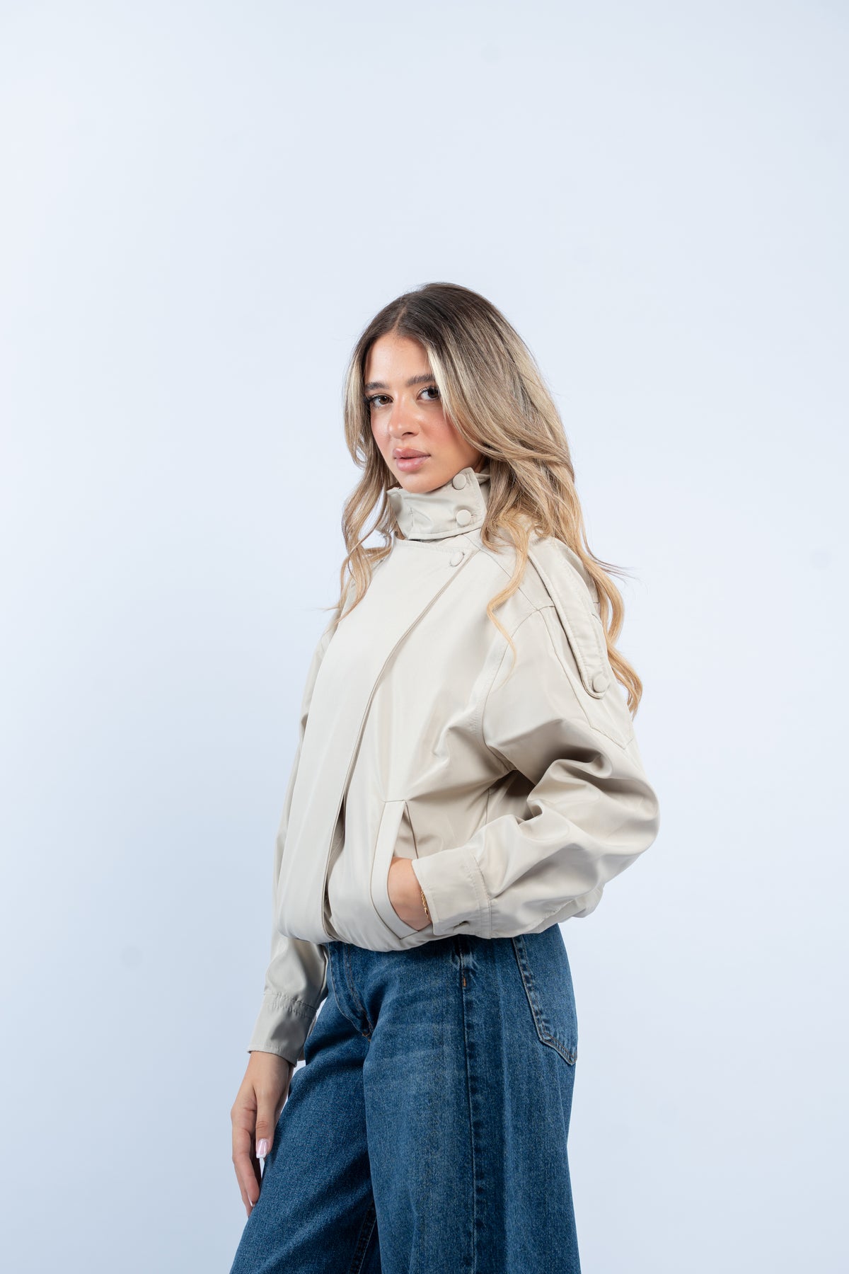 Zip- up collar jacket