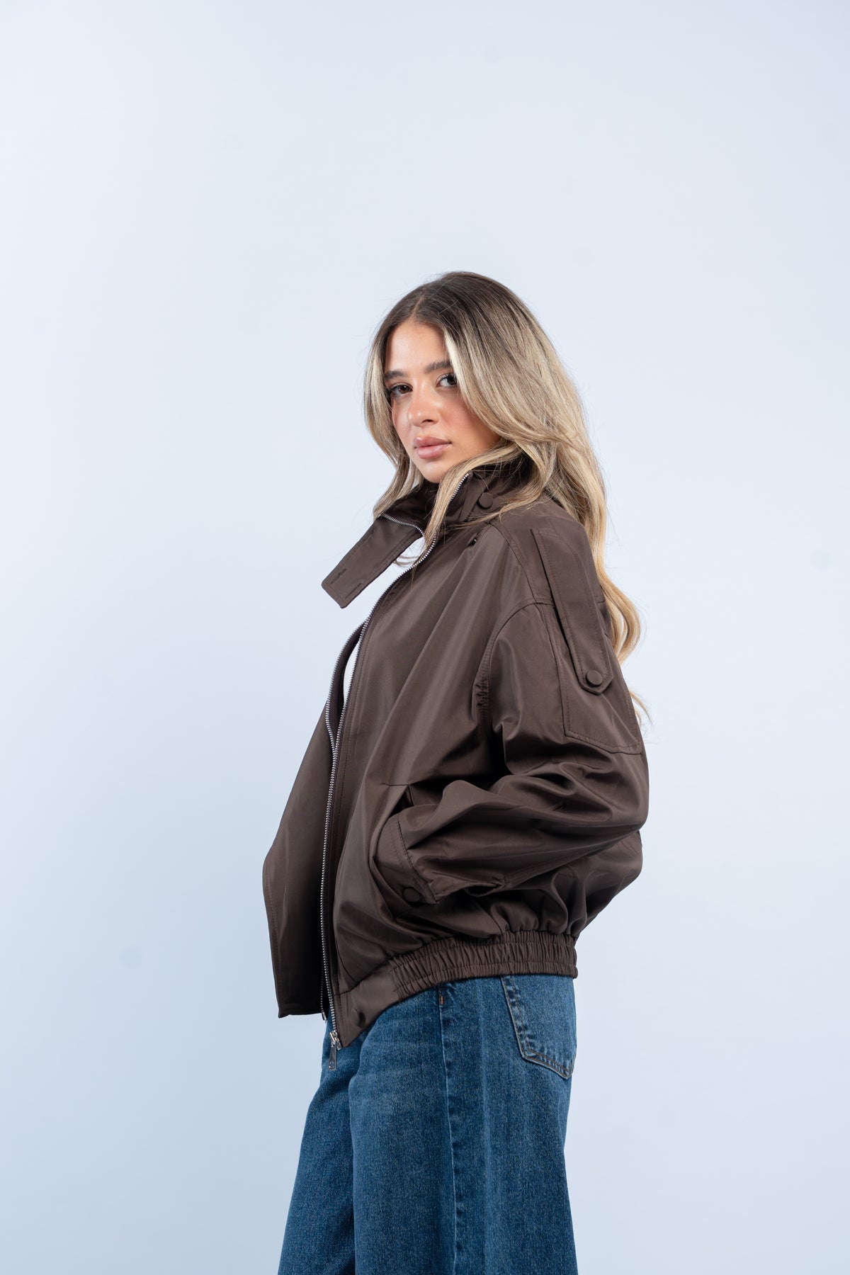 Zip- up collar jacket