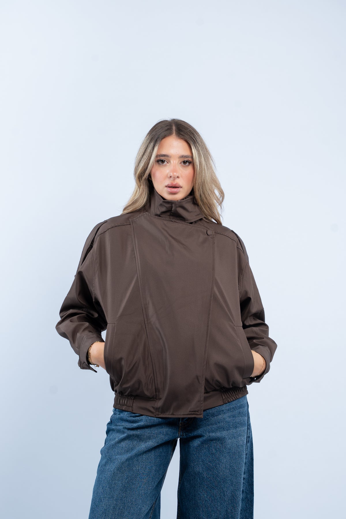 Zip- up collar jacket
