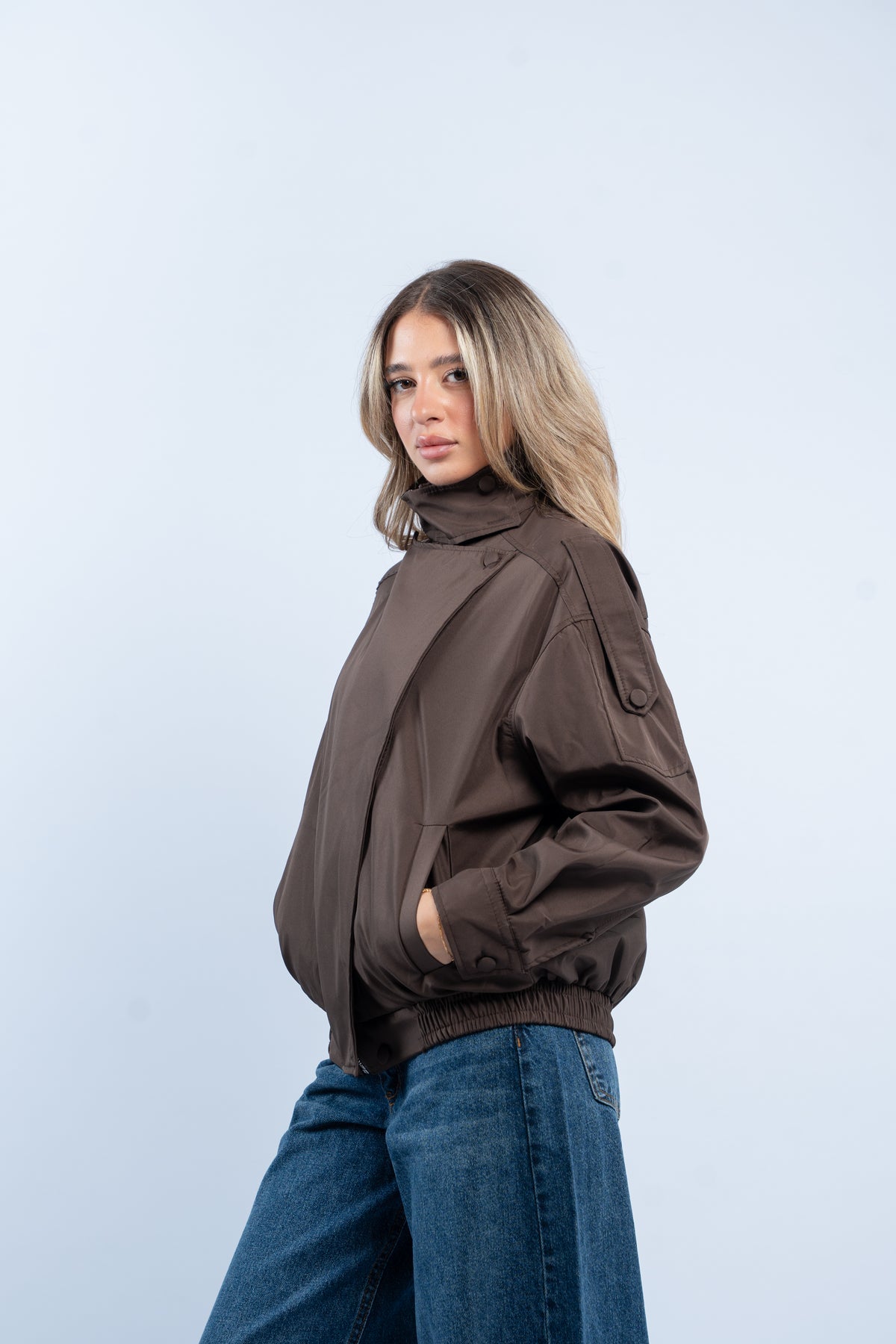 Zip- up collar jacket