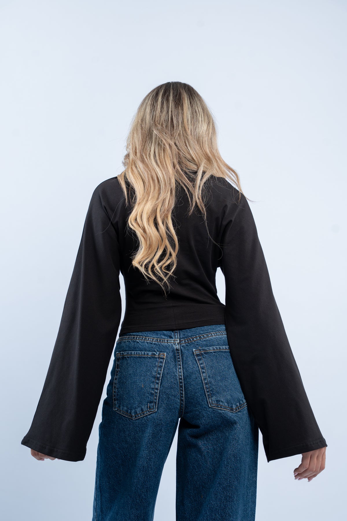Flared cuff top