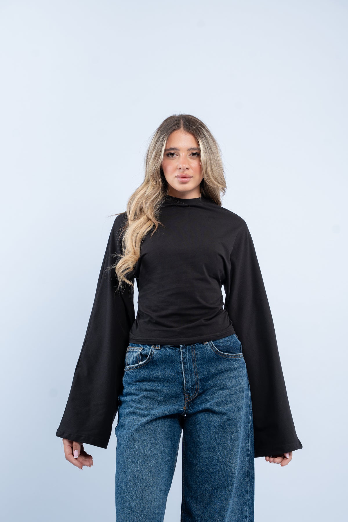 Flared cuff top