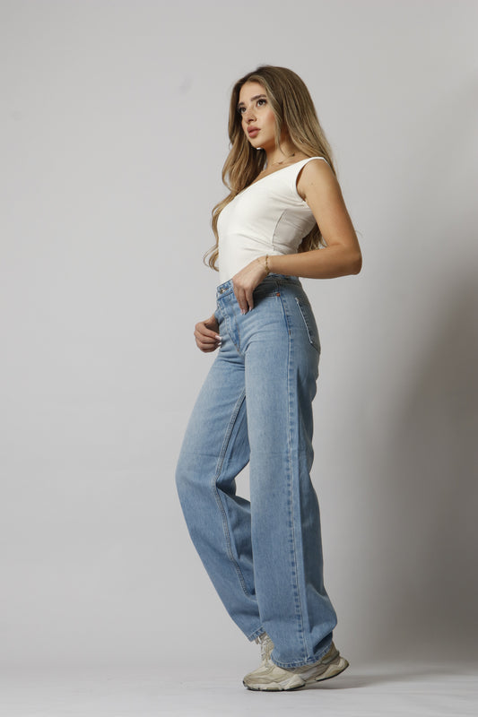 Wide-leg jeans