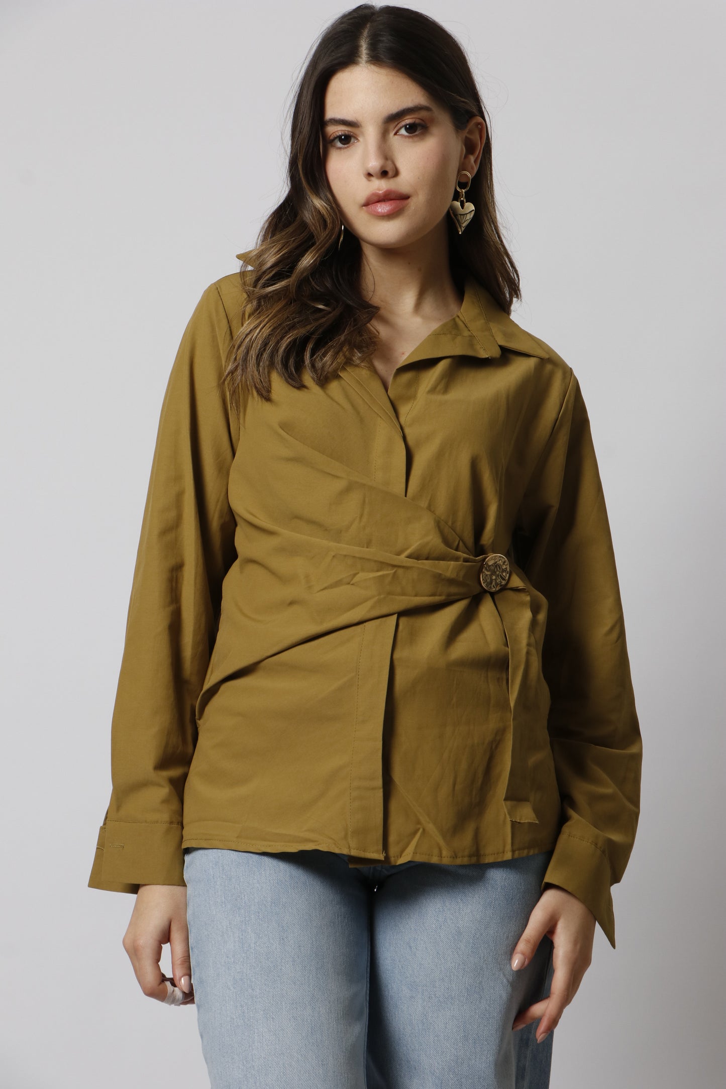 Chemise with side button