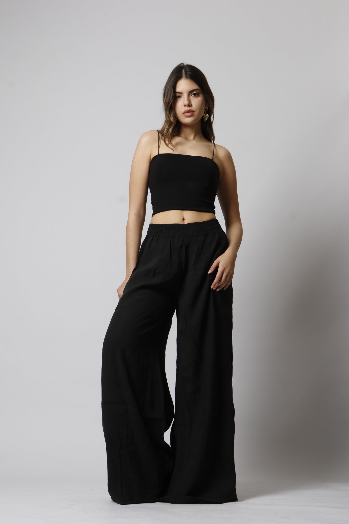Wide-leg pant