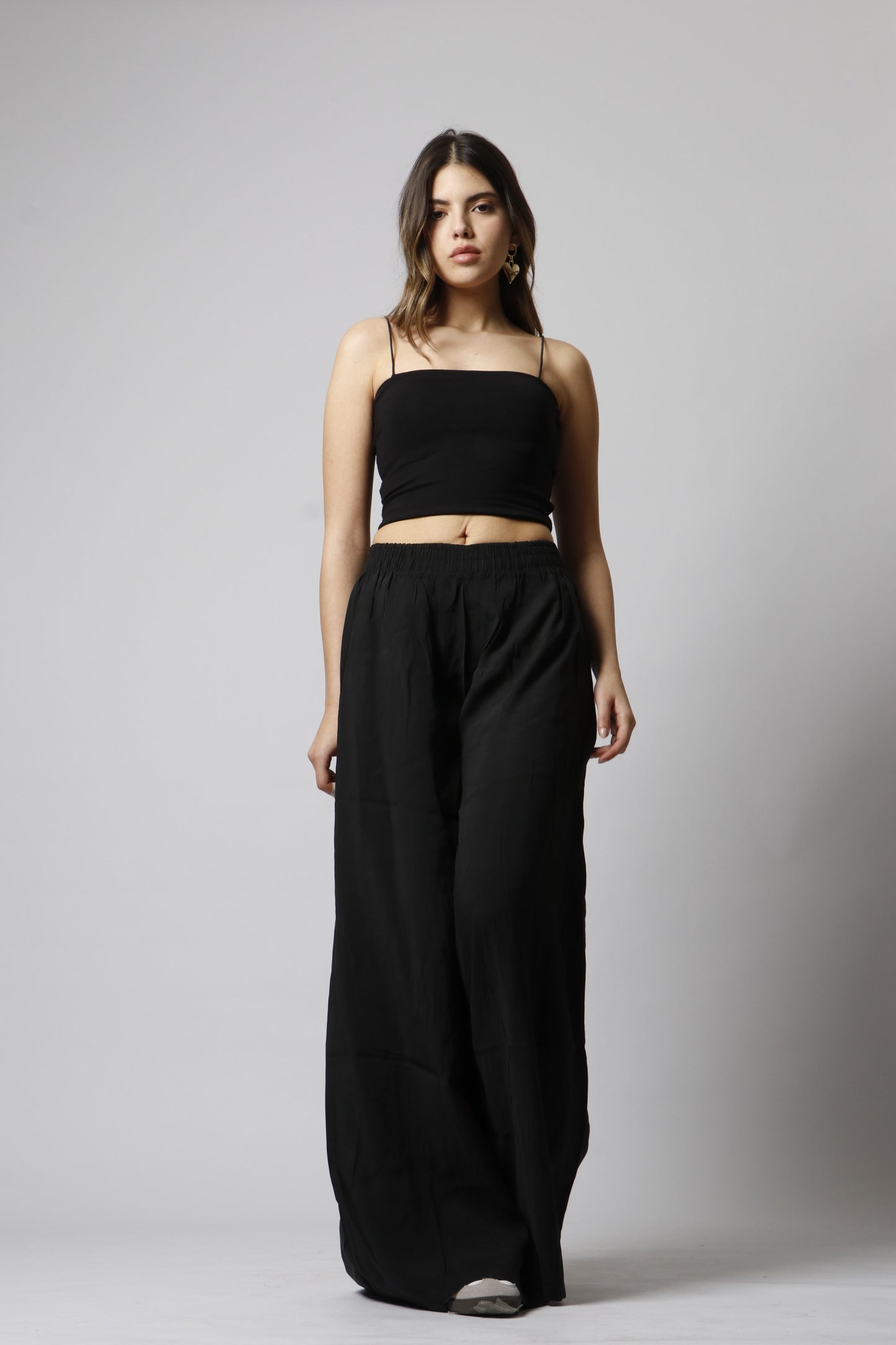 Wide-leg pant