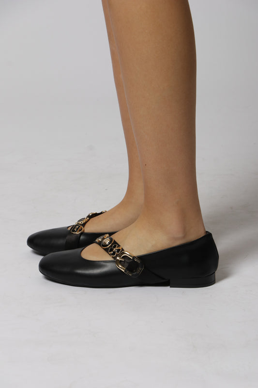 Ballerina with gold buttons