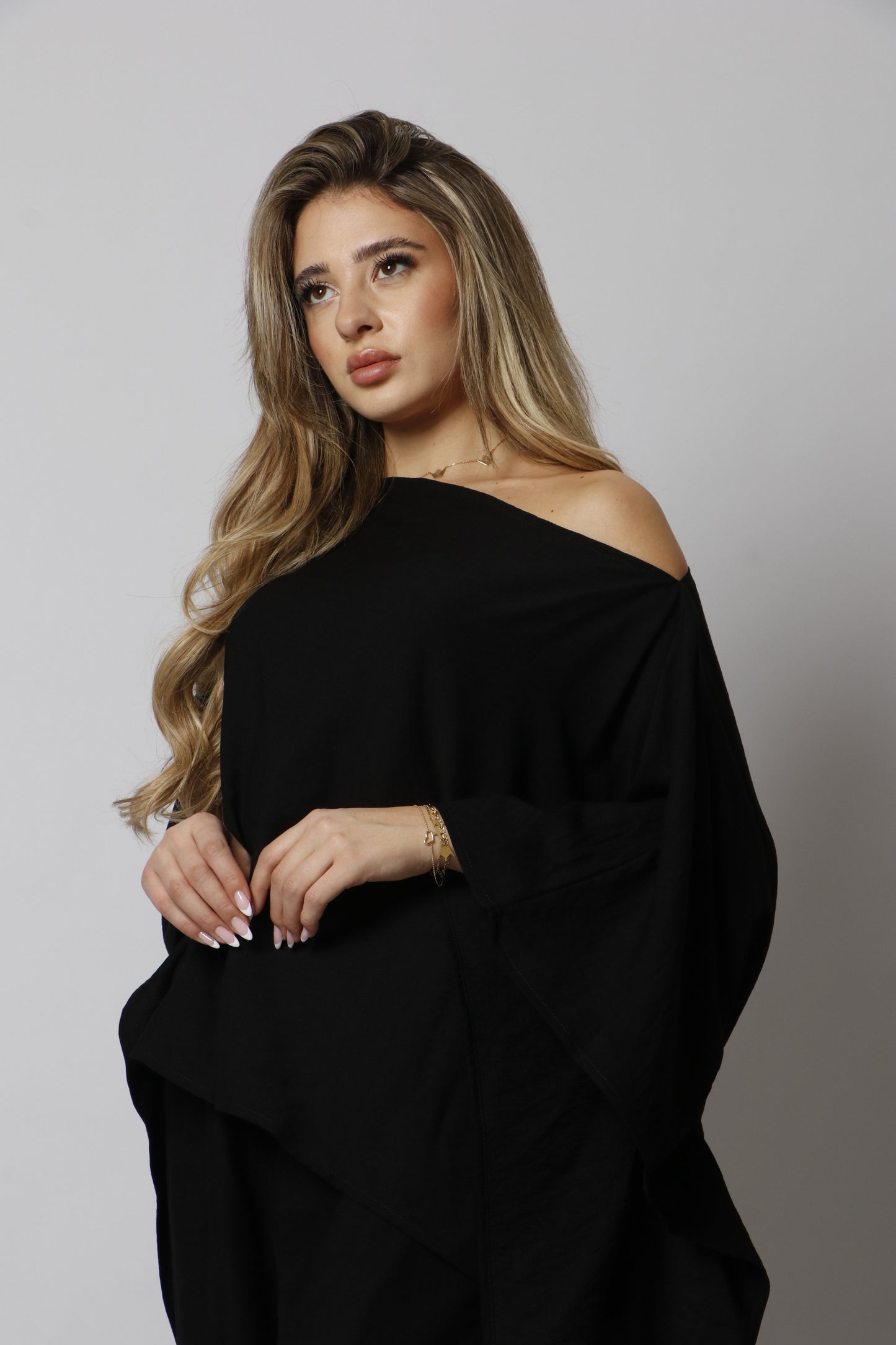 Asymmetrical shoulder linen set - Spring
