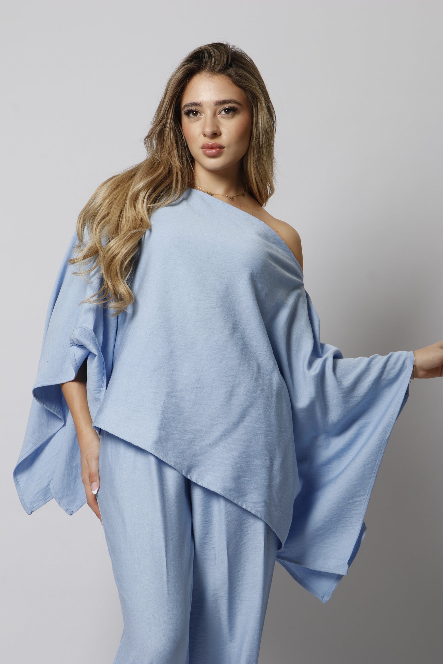 Asymmetrical shoulder linen set - Spring